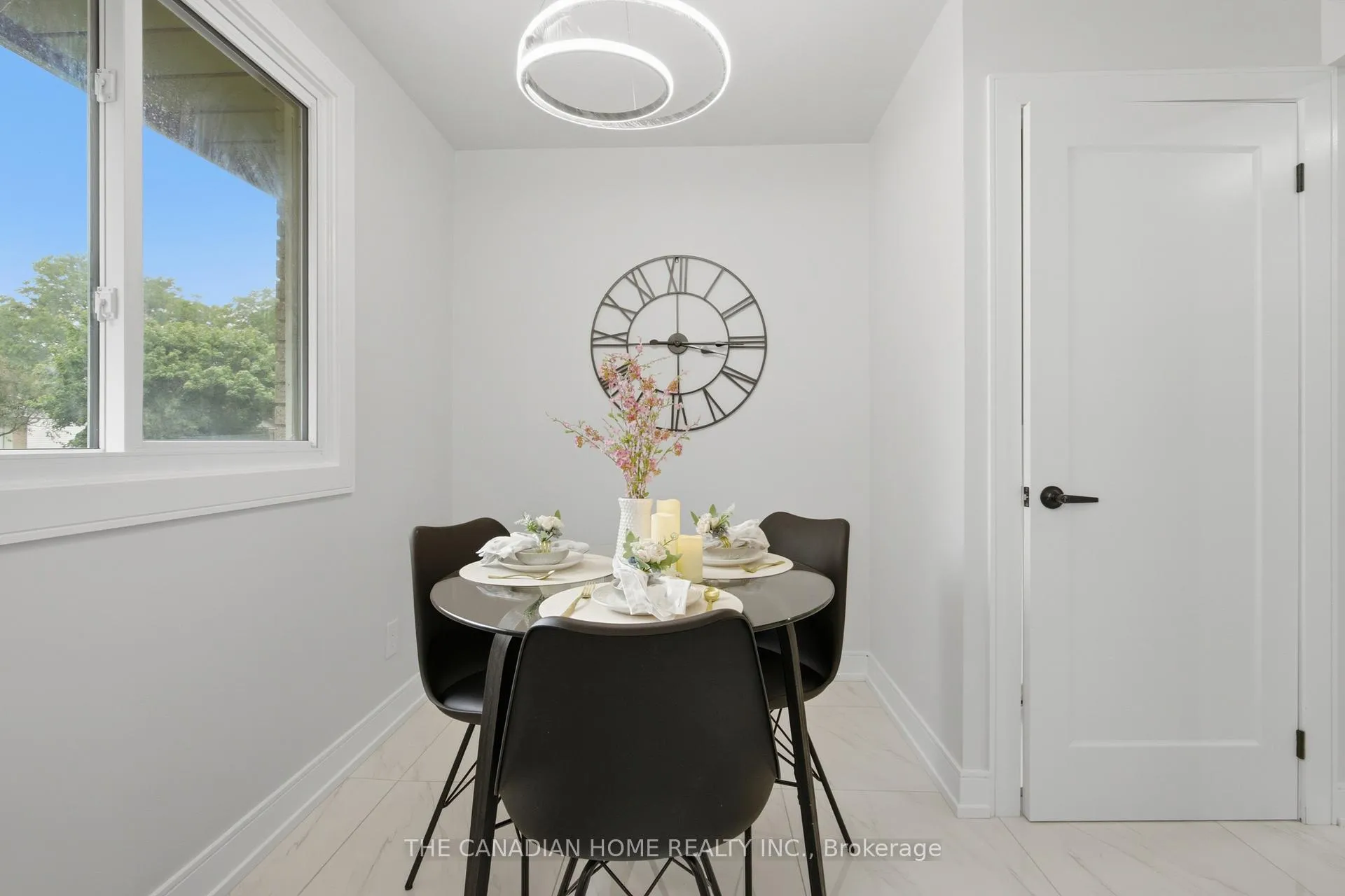 Photo 13 of 5955 Frontenac Street, Niagara Falls, Arad/Fallsview — HOMEH