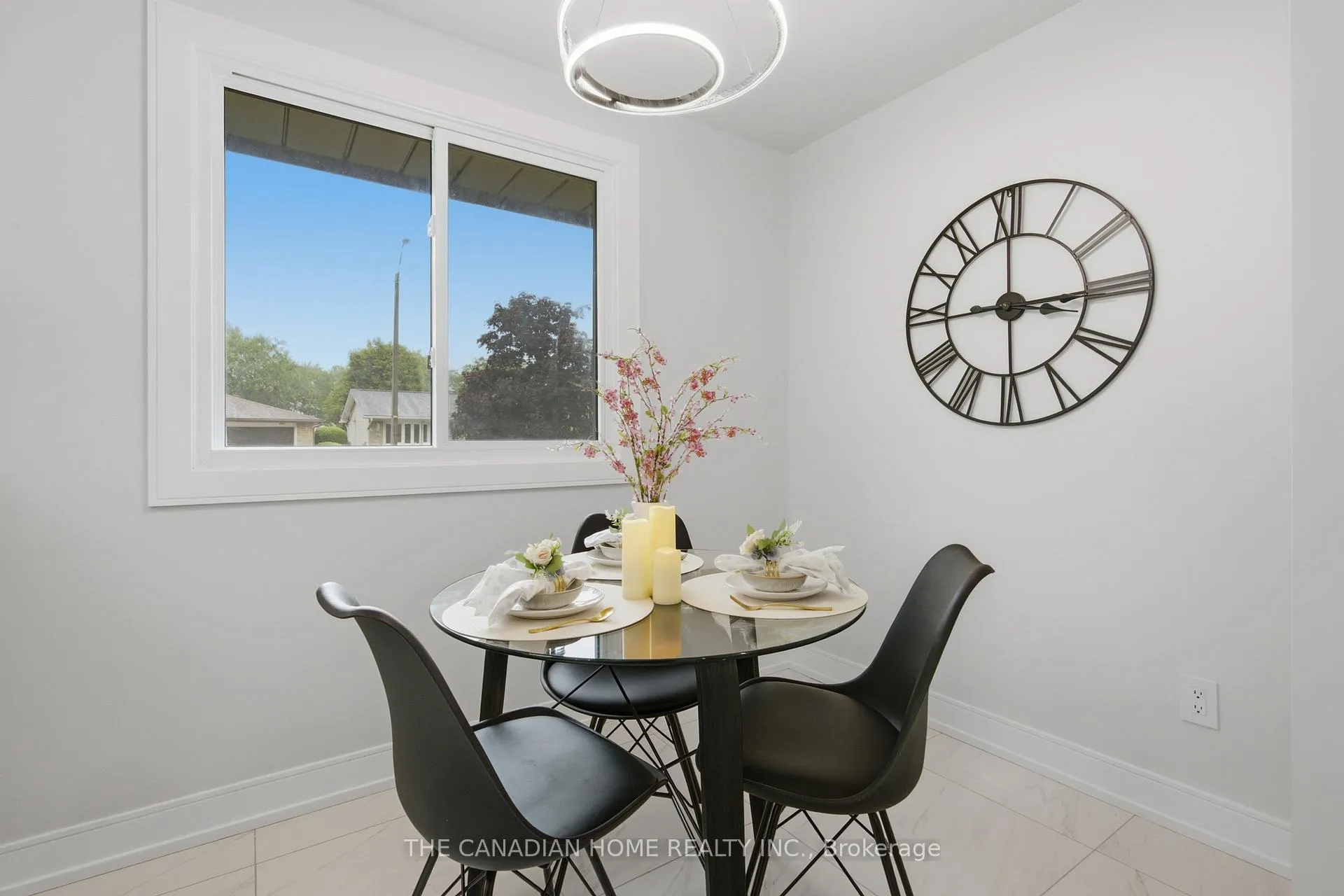 Photo 14 of 5955 Frontenac Street, Niagara Falls, Arad/Fallsview — HOMEH
