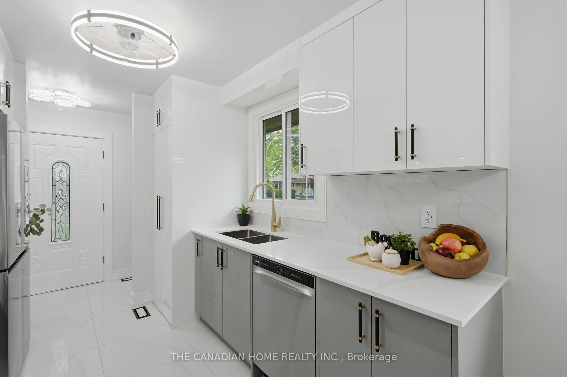 Photo 16 of 5955 Frontenac Street, Niagara Falls, Arad/Fallsview — HOMEH