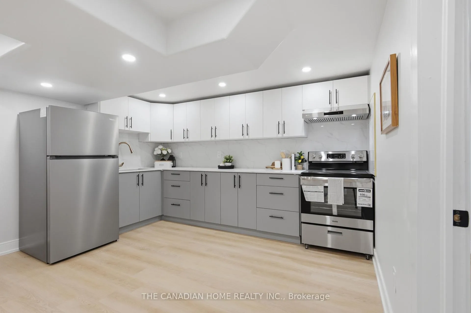 Photo 34 of 5955 Frontenac Street, Niagara Falls, Arad/Fallsview — HOMEH