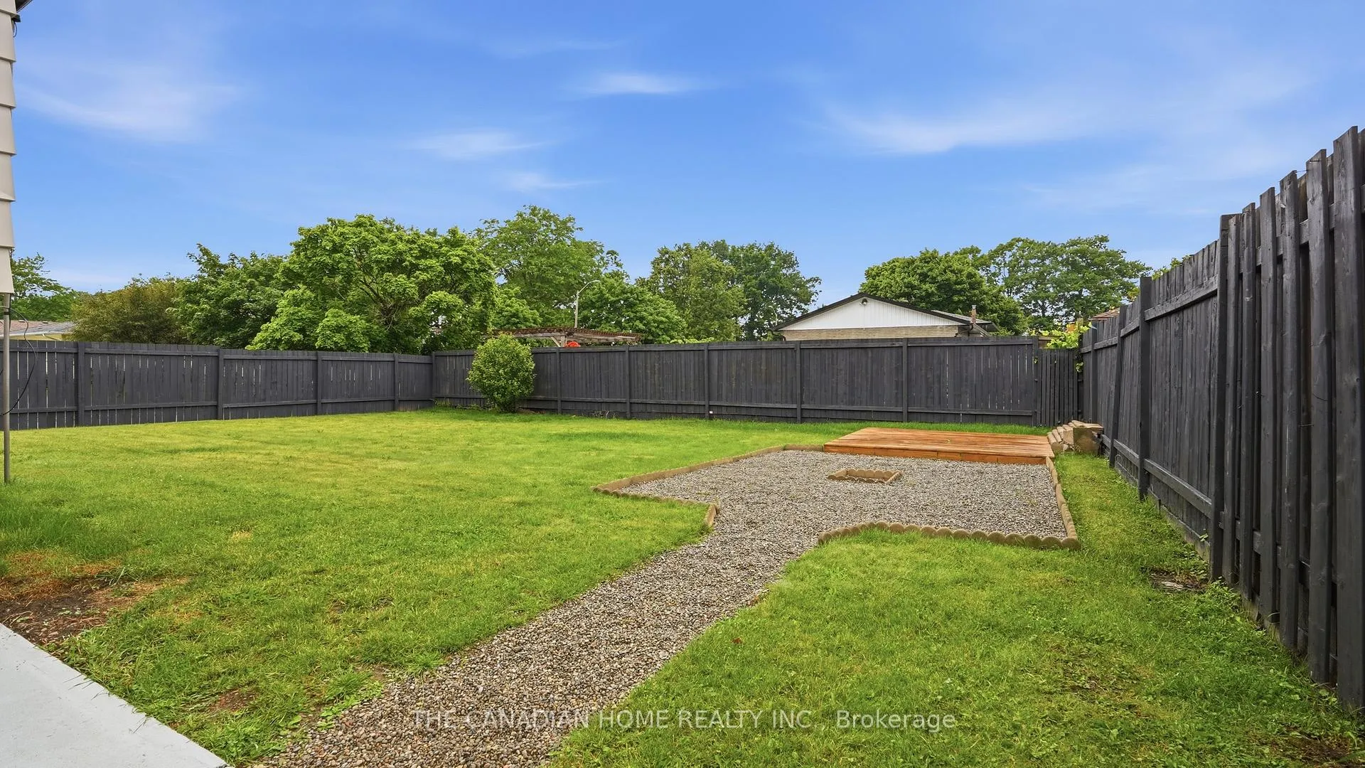 Photo 43 of 5955 Frontenac Street, Niagara Falls, Arad/Fallsview — HOMEH