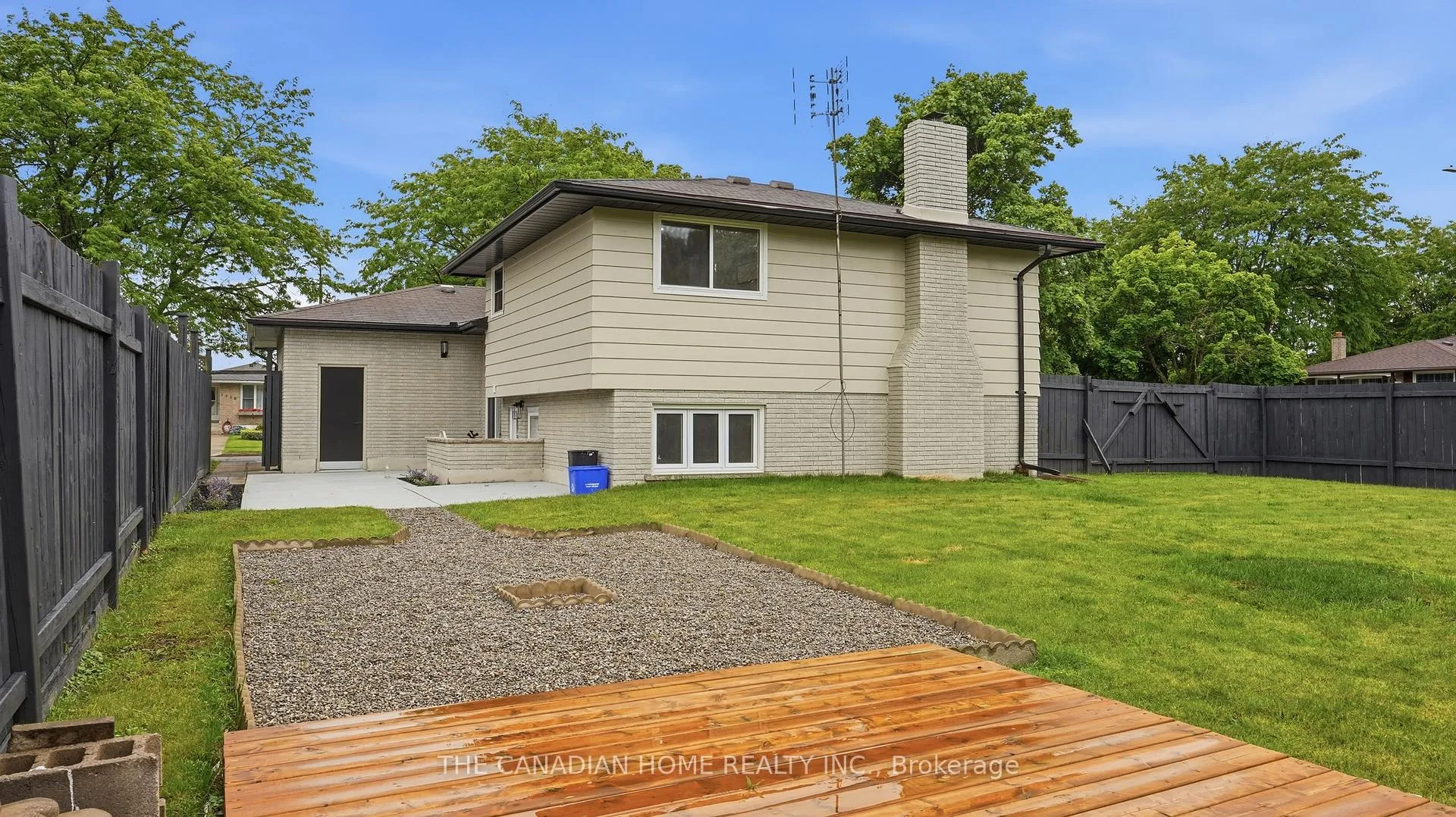 Photo 44 of 5955 Frontenac Street, Niagara Falls, Arad/Fallsview — HOMEH