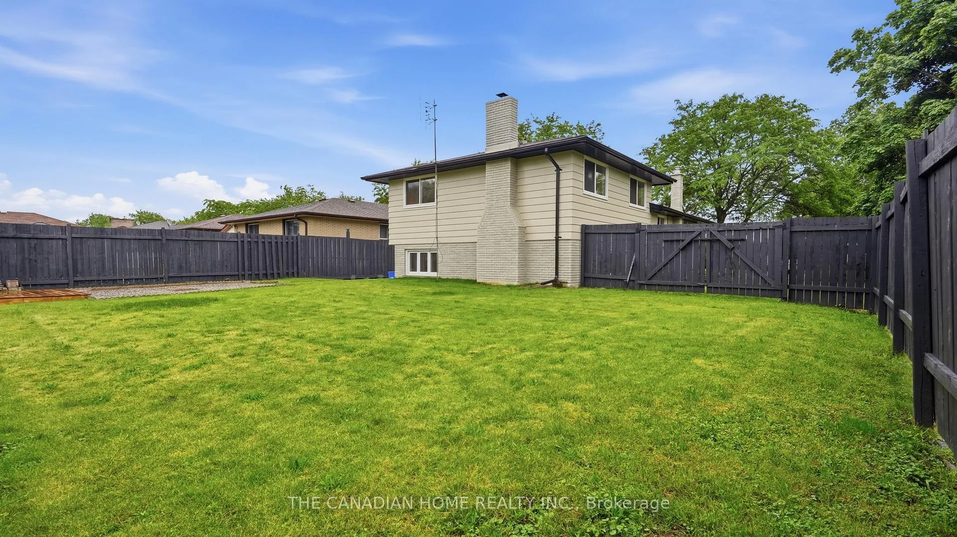 Photo 46 of 5955 Frontenac Street, Niagara Falls, Arad/Fallsview — HOMEH
