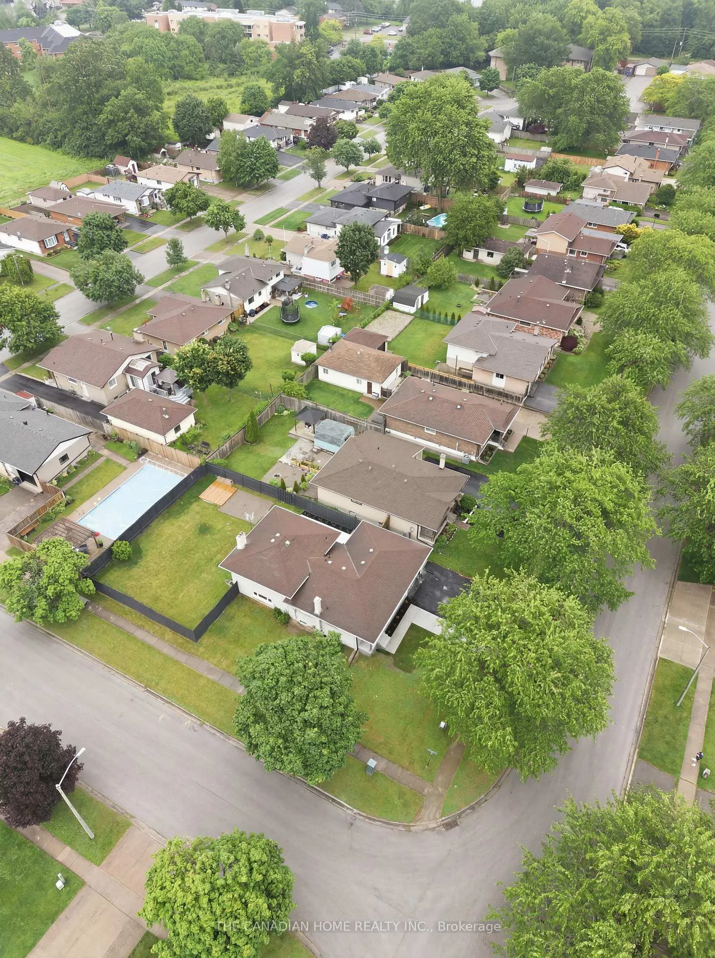 Photo 49 of 5955 Frontenac Street, Niagara Falls, Arad/Fallsview — HOMEH