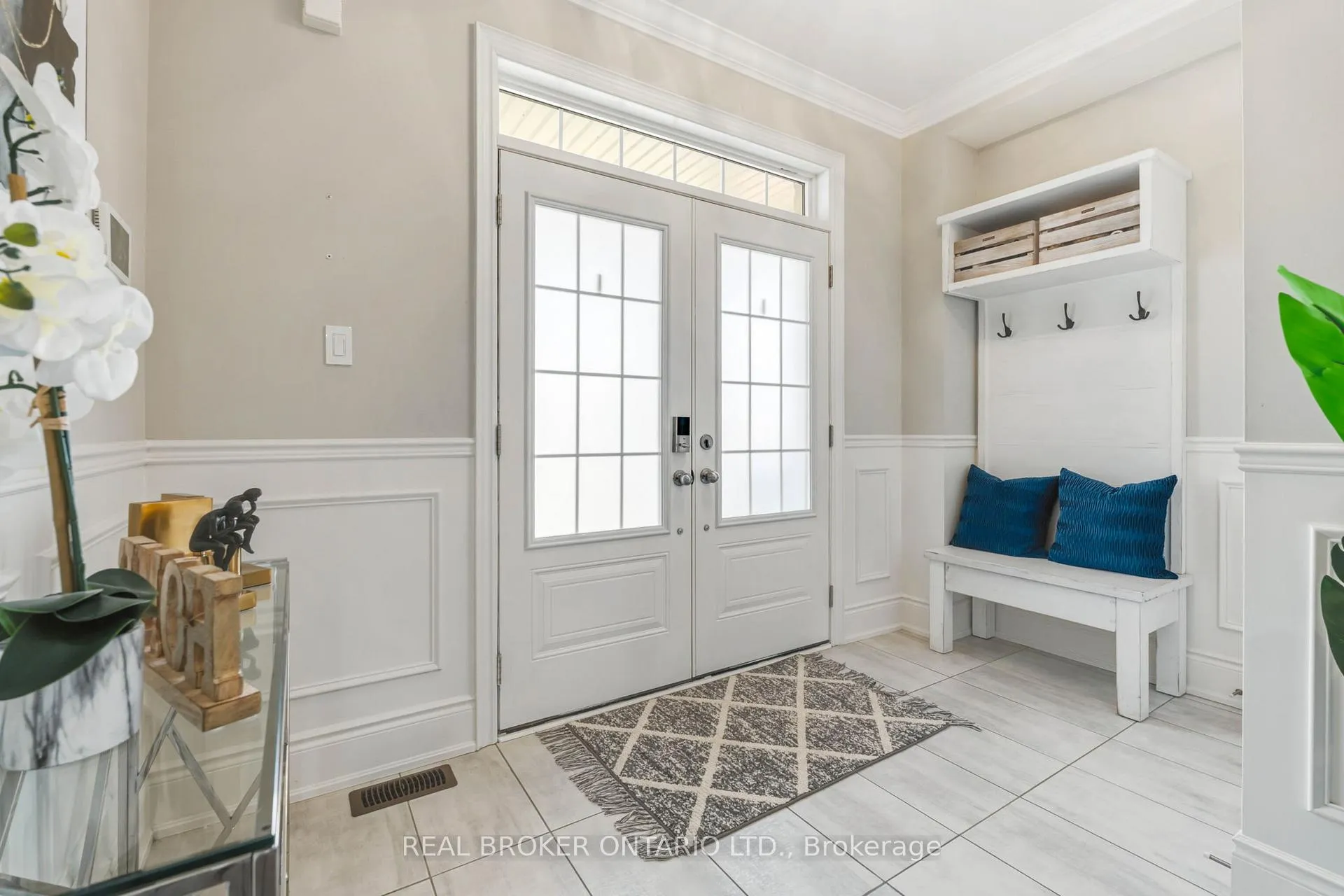 Photo 3 of 97 Elephant Hill Drive, Clarington, Bowmanville — HOMEH