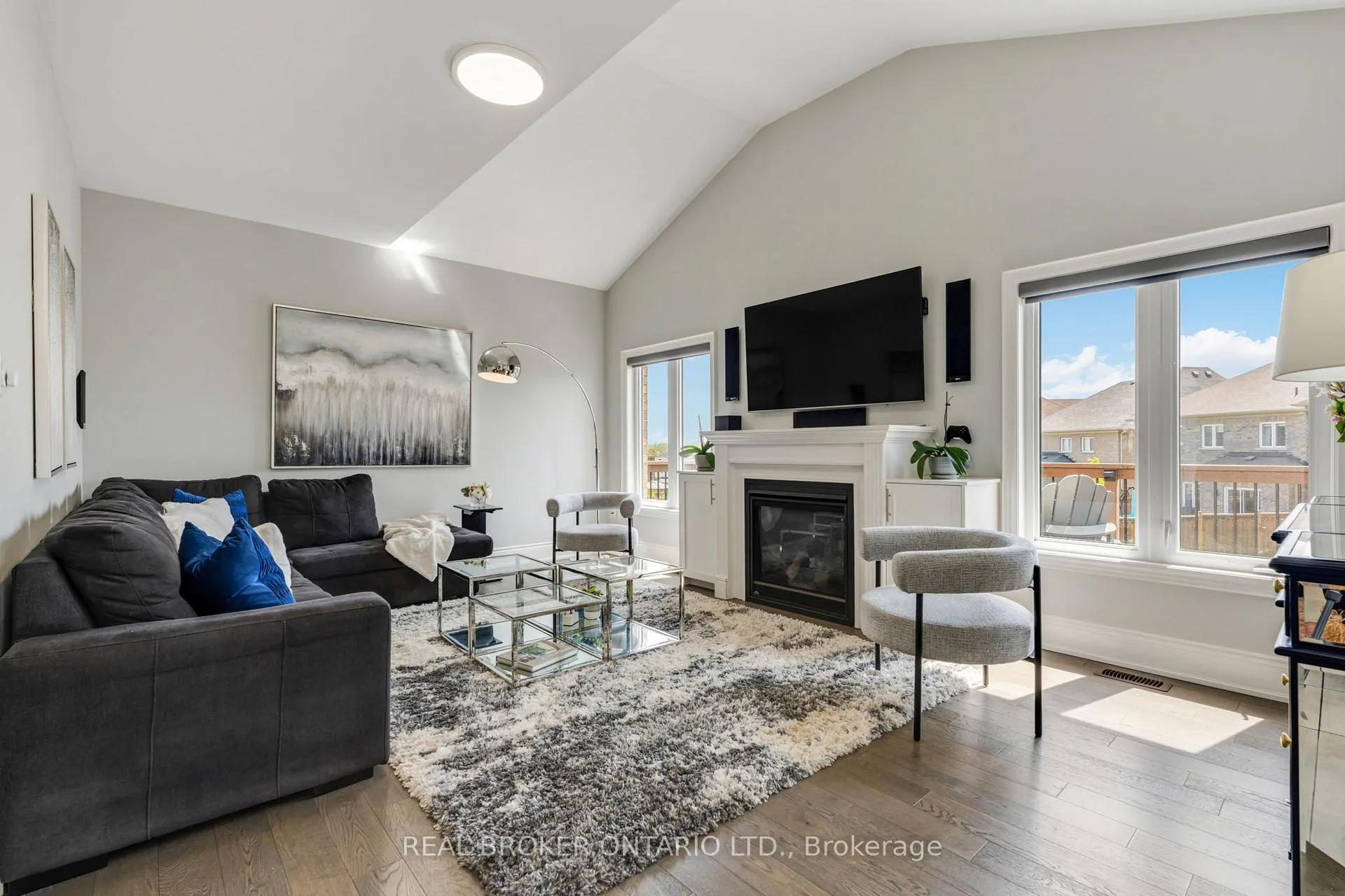 Photo 11 of 97 Elephant Hill Drive, Clarington, Bowmanville — HOMEH