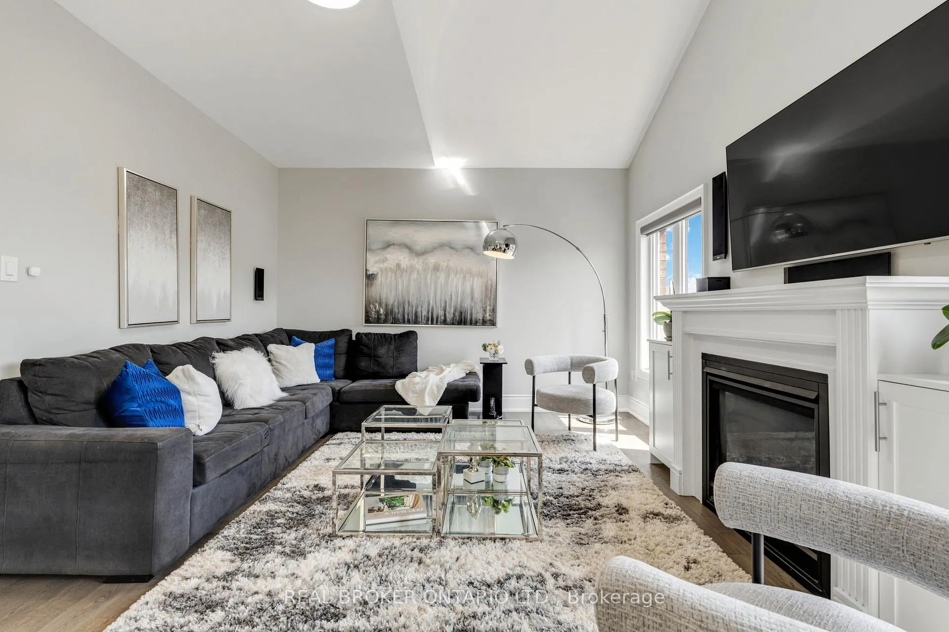 Photo 12 of 97 Elephant Hill Drive, Clarington, Bowmanville — HOMEH