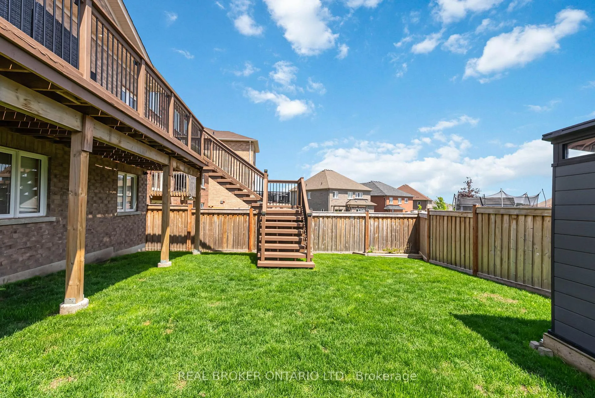 Photo 37 of 97 Elephant Hill Drive, Clarington, Bowmanville — HOMEH