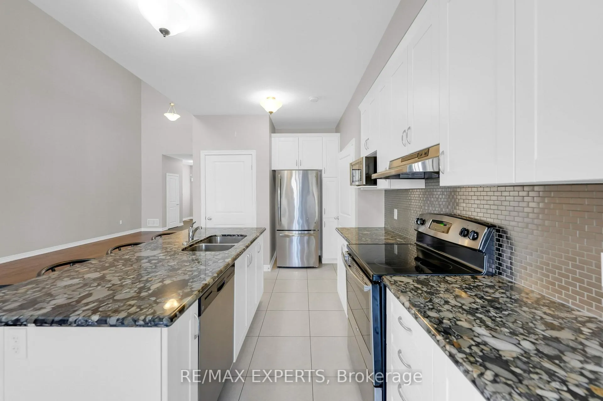 Photo 16 of 4367 Chemonda Street, Niagara Falls, Lyons Creek — HOMEH