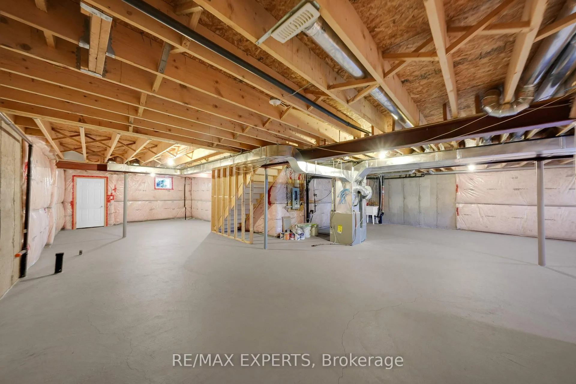 Photo 32 of 4367 Chemonda Street, Niagara Falls, Lyons Creek — HOMEH