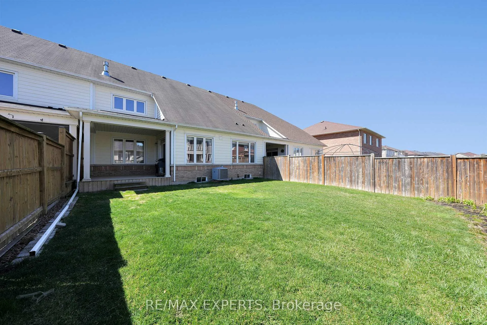 Photo 36 of 4367 Chemonda Street, Niagara Falls, Lyons Creek — HOMEH