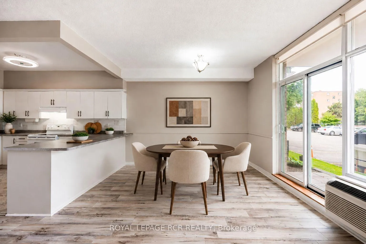 Photo 8 of Unit 13, 16 Fourth Street, Orangeville — HOMEH