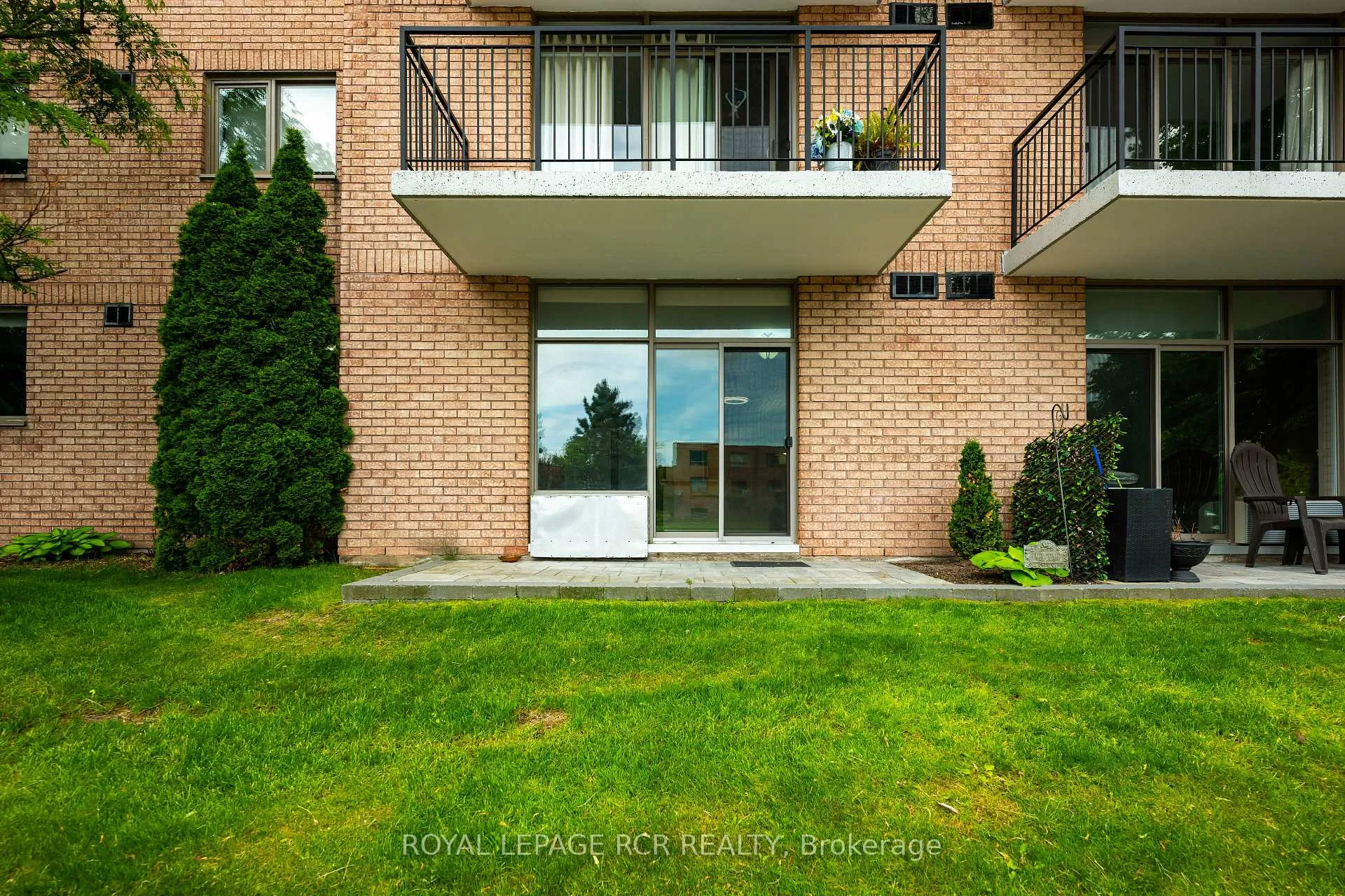 Photo 24 of Unit 13, 16 Fourth Street, Orangeville — HOMEH