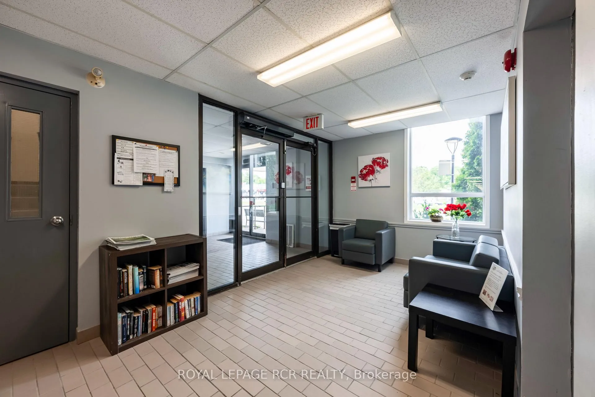 Photo 29 of Unit 13, 16 Fourth Street, Orangeville — HOMEH