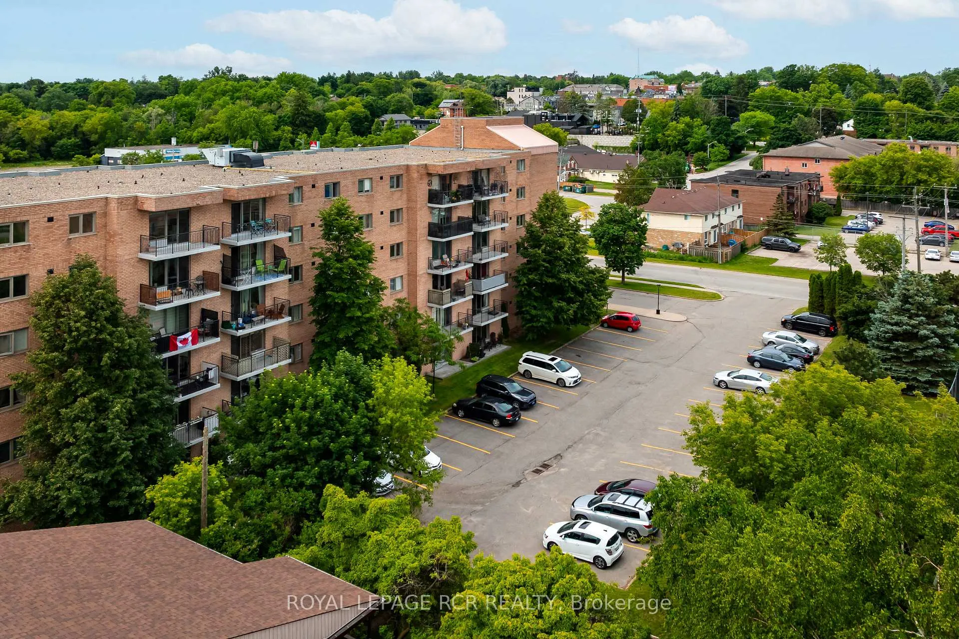 Photo 31 of Unit 13, 16 Fourth Street, Orangeville — HOMEH