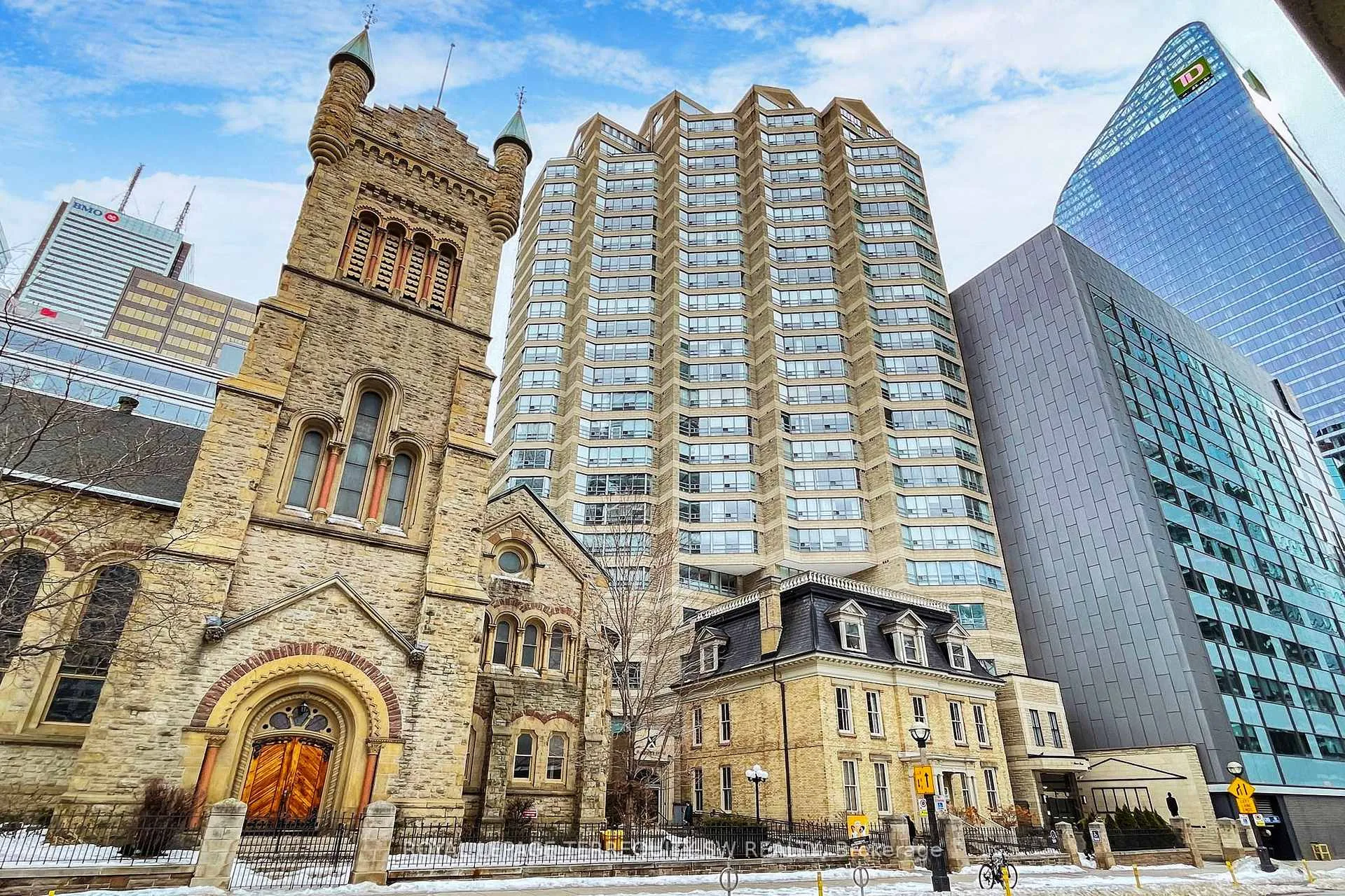 Front of Unit 2001, 71 Simcoe Street