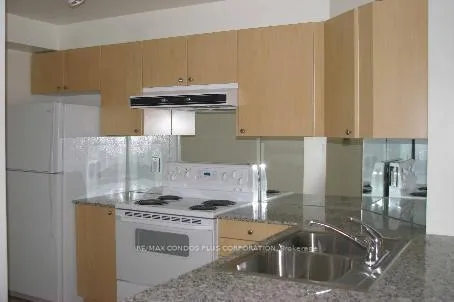 Photo 8 of Unit 601, 801 Bay Street, Toronto, Bay Street Corridor — HOMEH