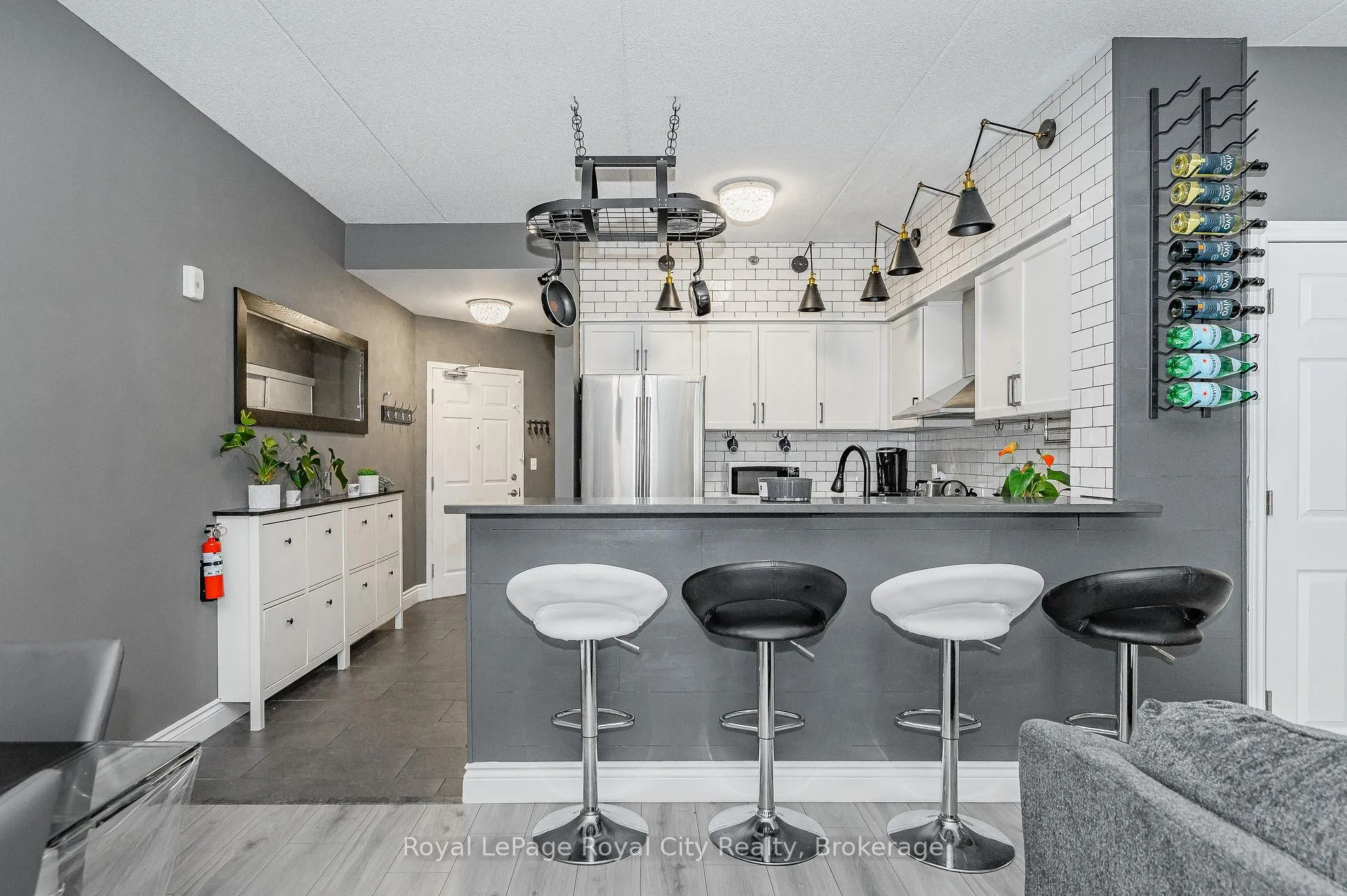 Photo 4 of Unit 102, 308 Watson Parkway N, Guelph, Grange Road — HOMEH