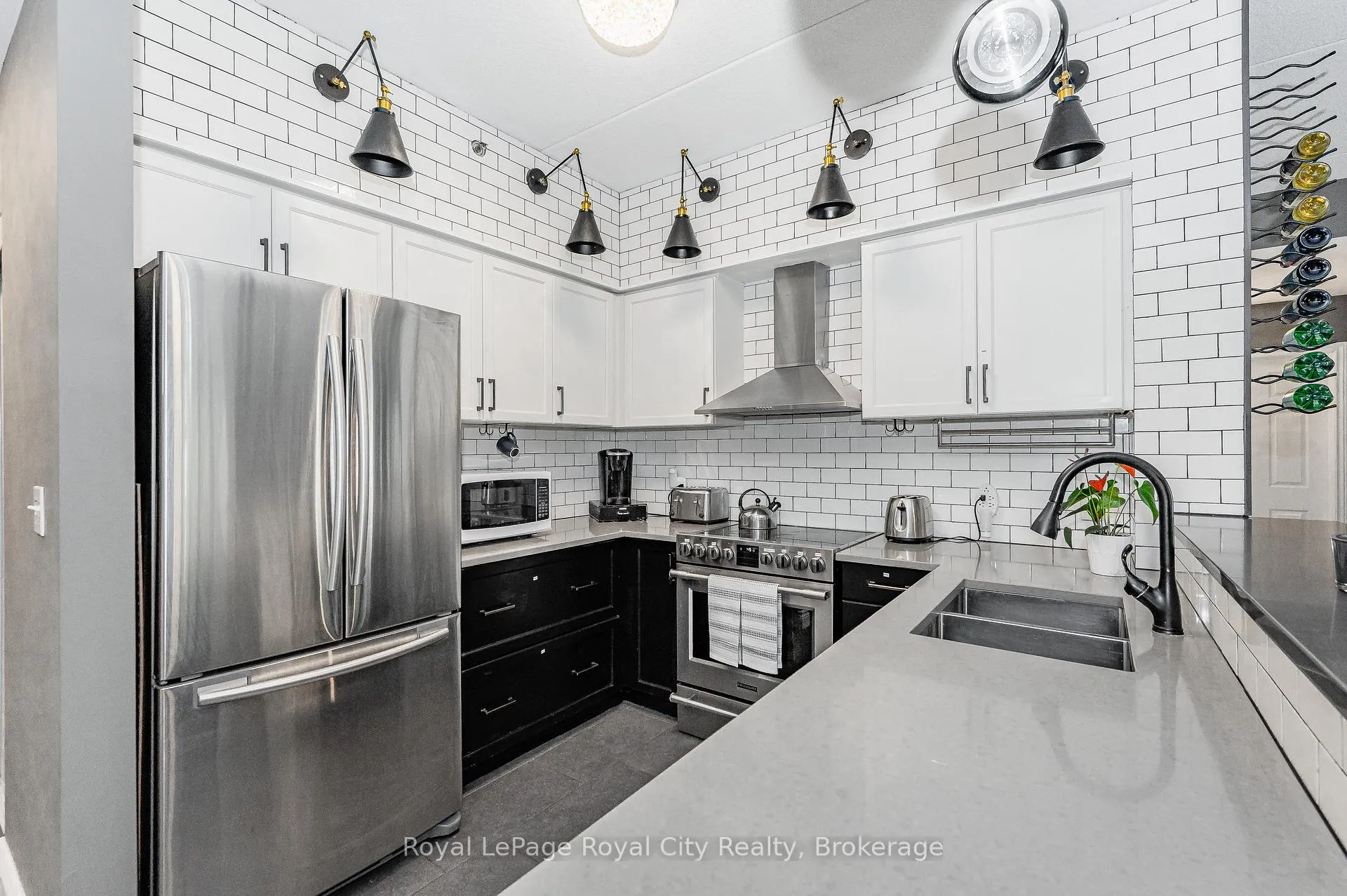 Photo 6 of Unit 102, 308 Watson Parkway N, Guelph, Grange Road — HOMEH