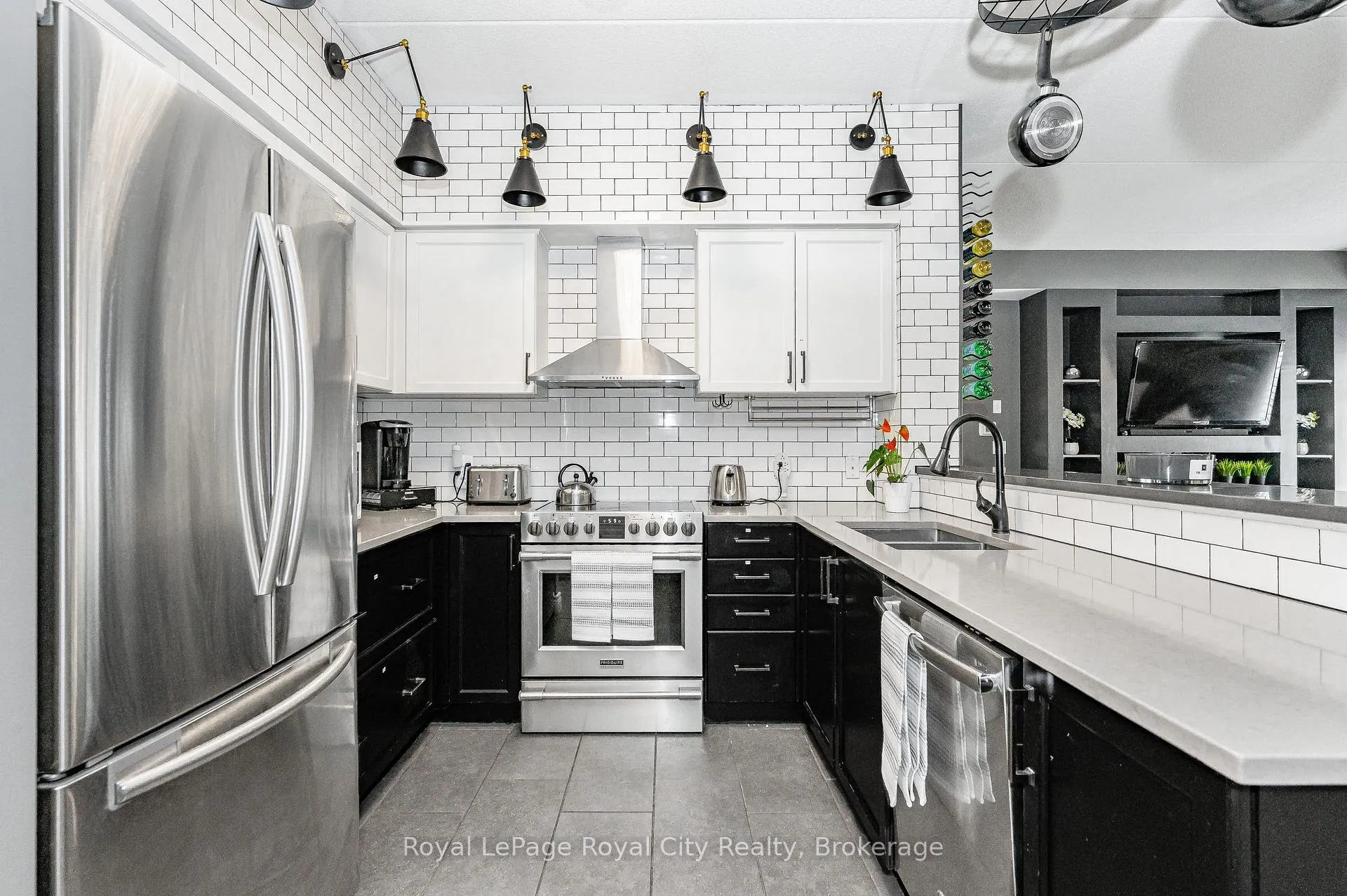 Photo 7 of Unit 102, 308 Watson Parkway N, Guelph, Grange Road — HOMEH