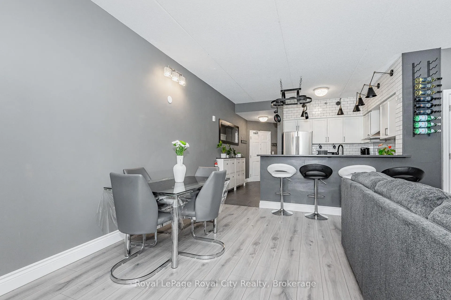 Photo 8 of Unit 102, 308 Watson Parkway N, Guelph, Grange Road — HOMEH