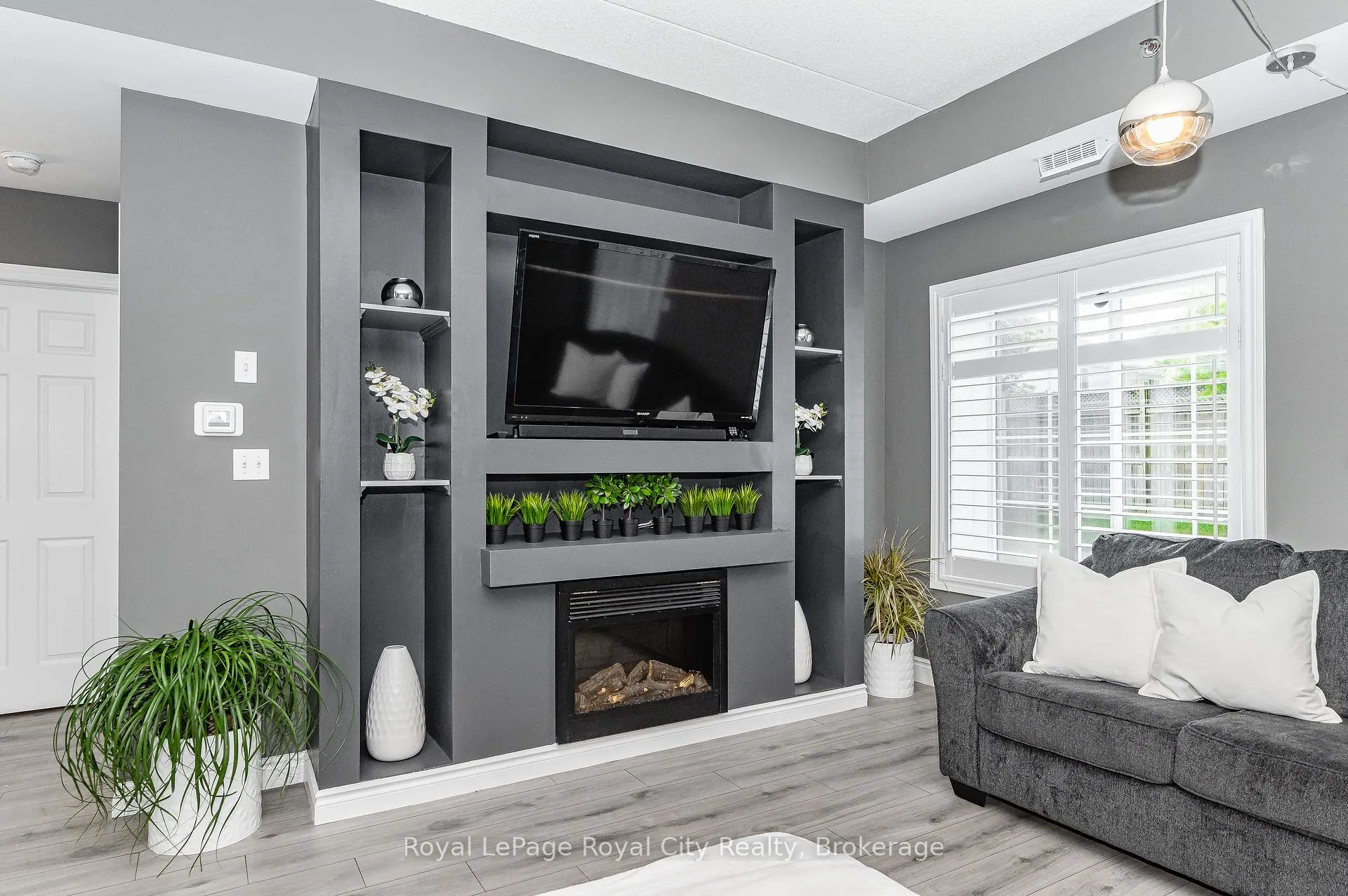 Photo 11 of Unit 102, 308 Watson Parkway N, Guelph, Grange Road — HOMEH