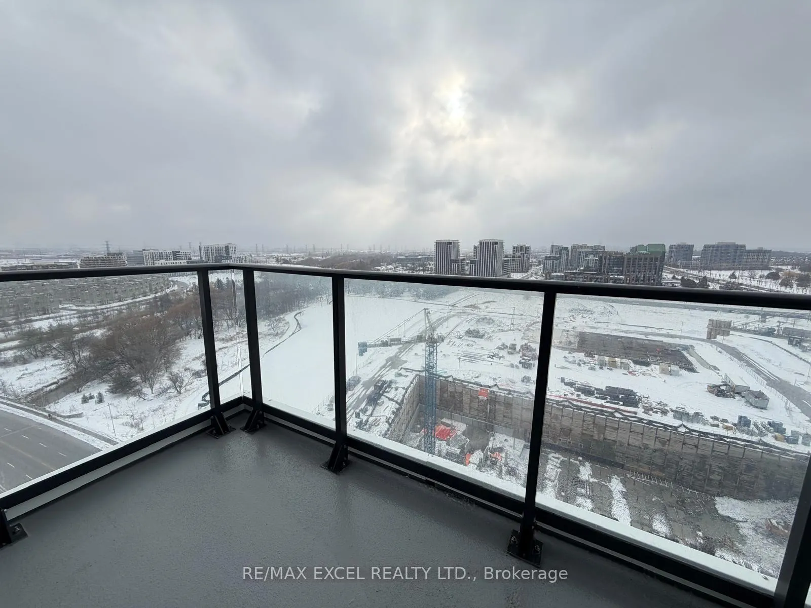 Photo 28 of Unit 2005, 8 Water Walk Drive, Markham, Unionville — HOMEH
