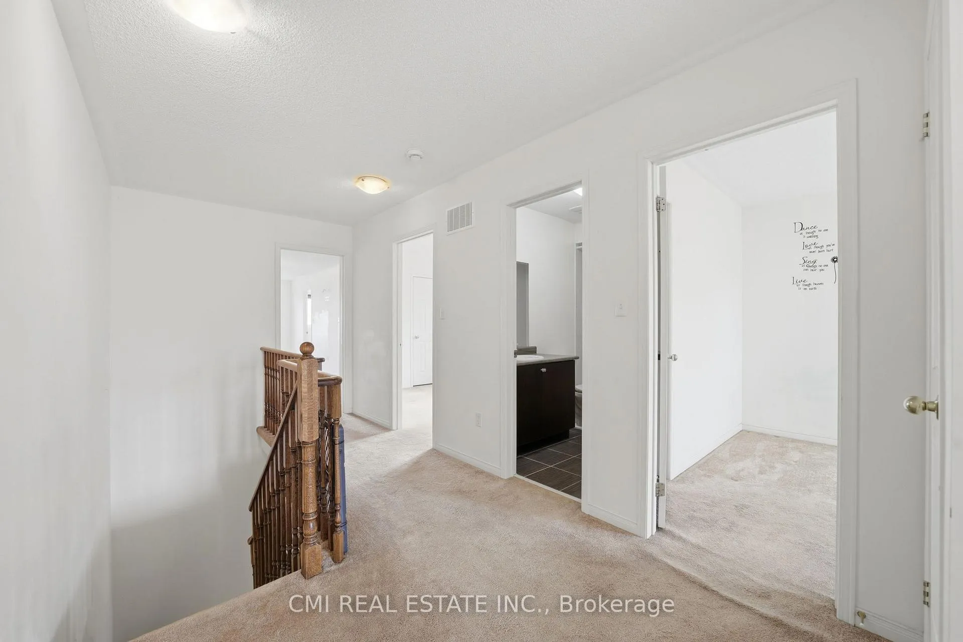Photo 15 of 14 Gulfbrook Circle, Brampton, Sandringham-Wellington — HOMEH