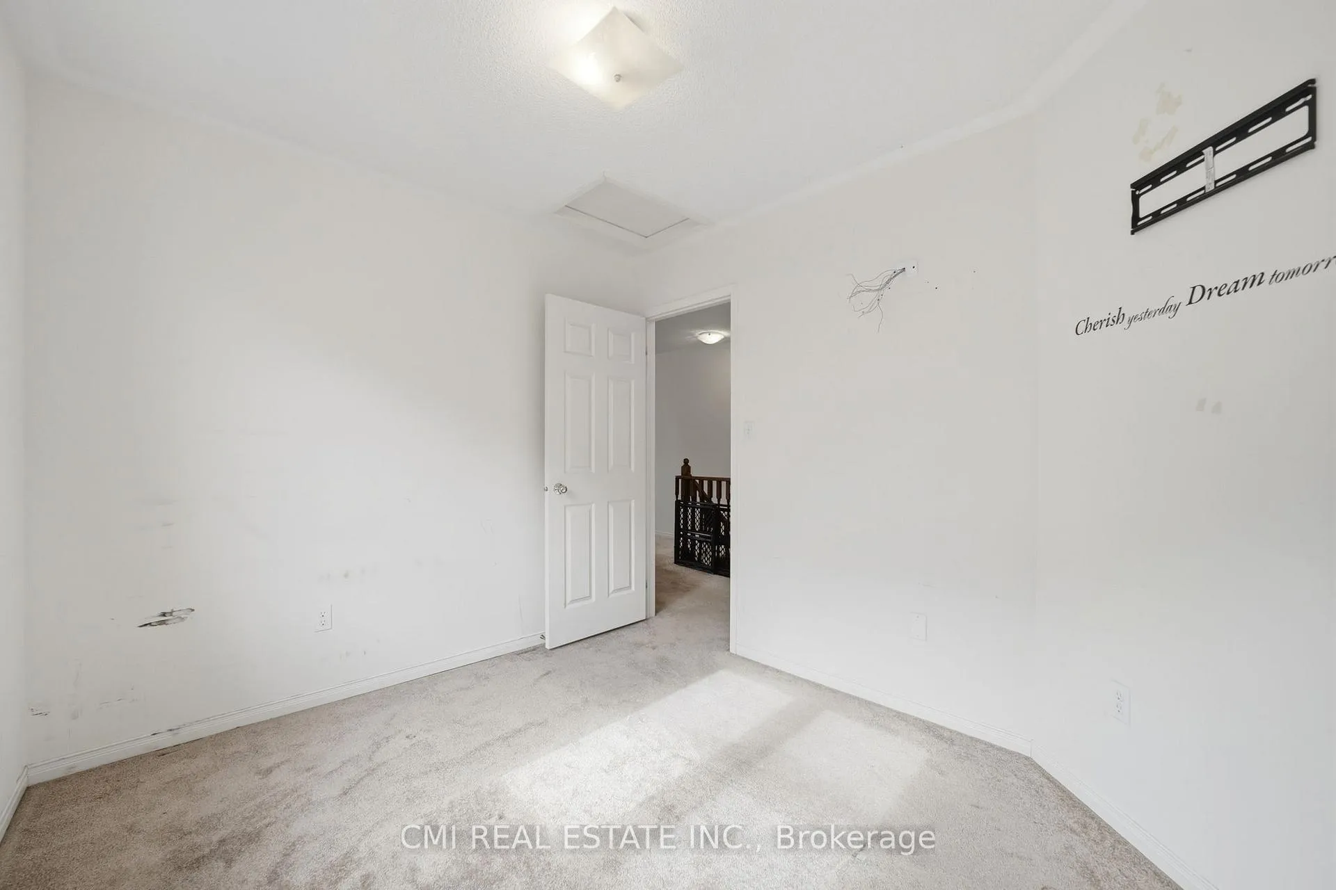 Photo 21 of 14 Gulfbrook Circle, Brampton, Sandringham-Wellington — HOMEH