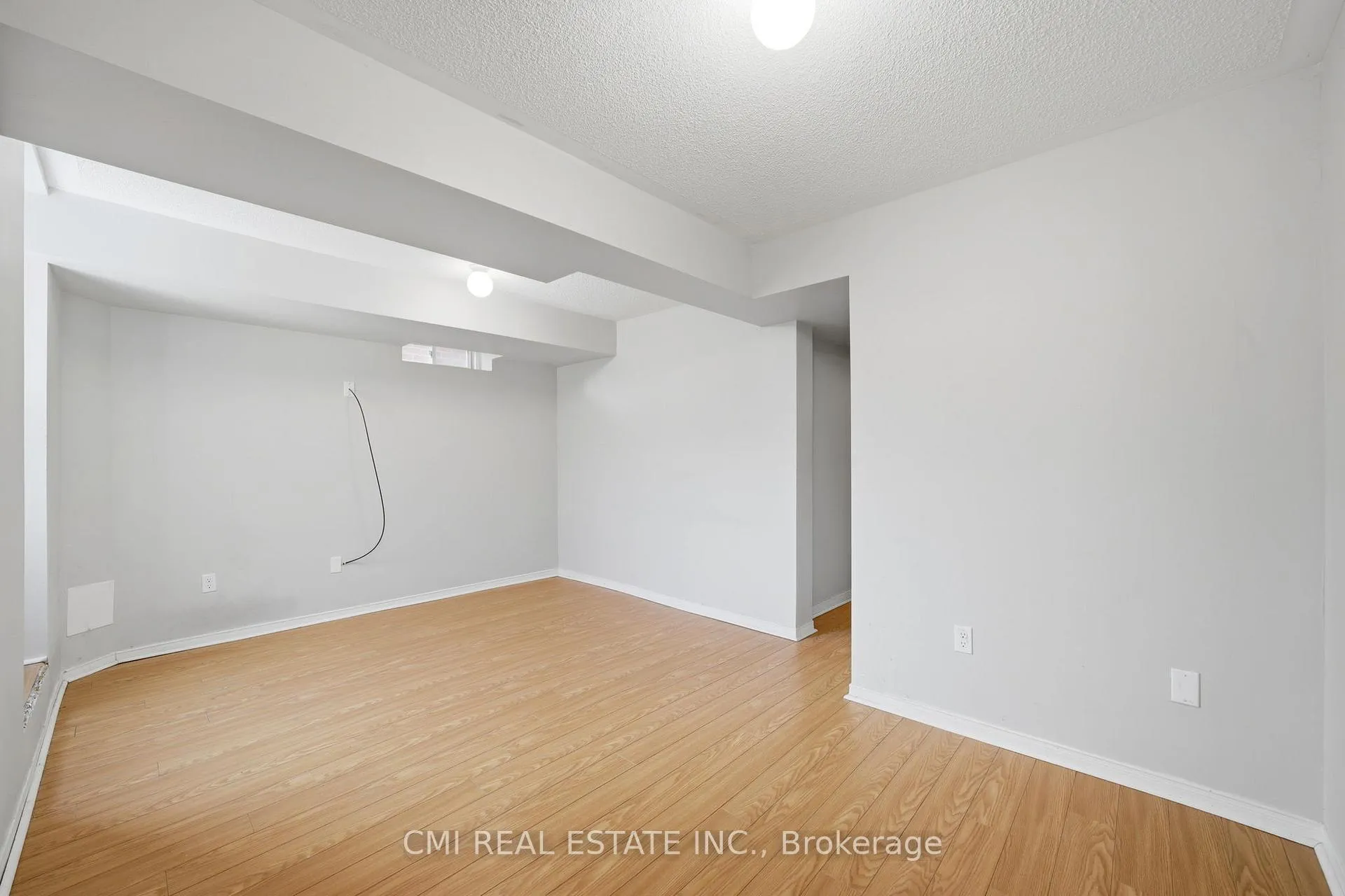 Photo 36 of 14 Gulfbrook Circle, Brampton, Sandringham-Wellington — HOMEH