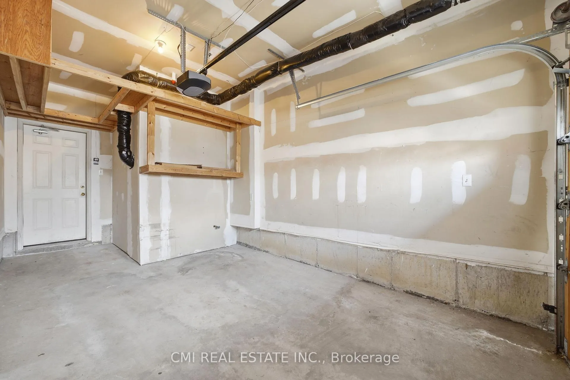 Photo 37 of 14 Gulfbrook Circle, Brampton, Sandringham-Wellington — HOMEH