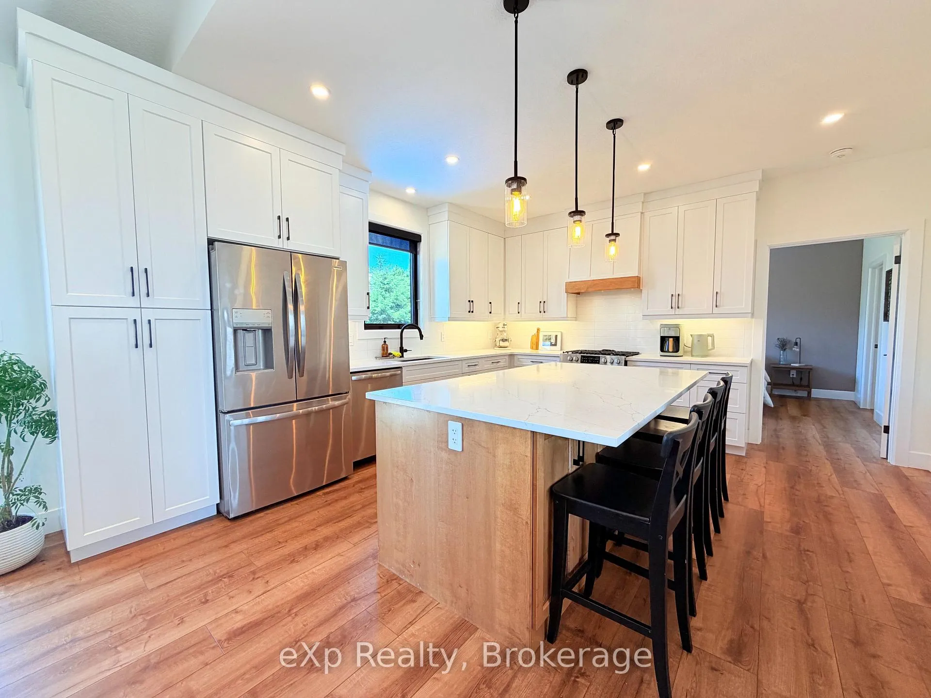 Photo 12 of 21 Devinwood Avenue, Brockton — HOMEH