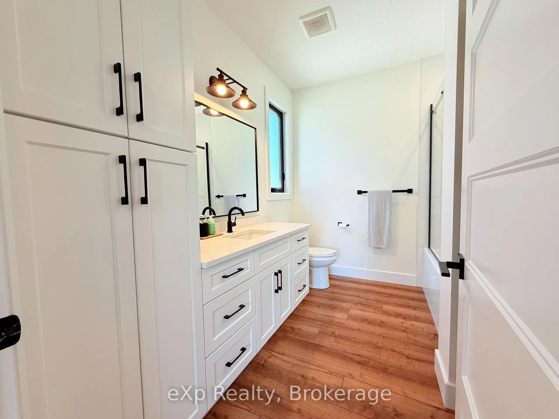 Photo 16 of 21 Devinwood Avenue, Brockton — HOMEH