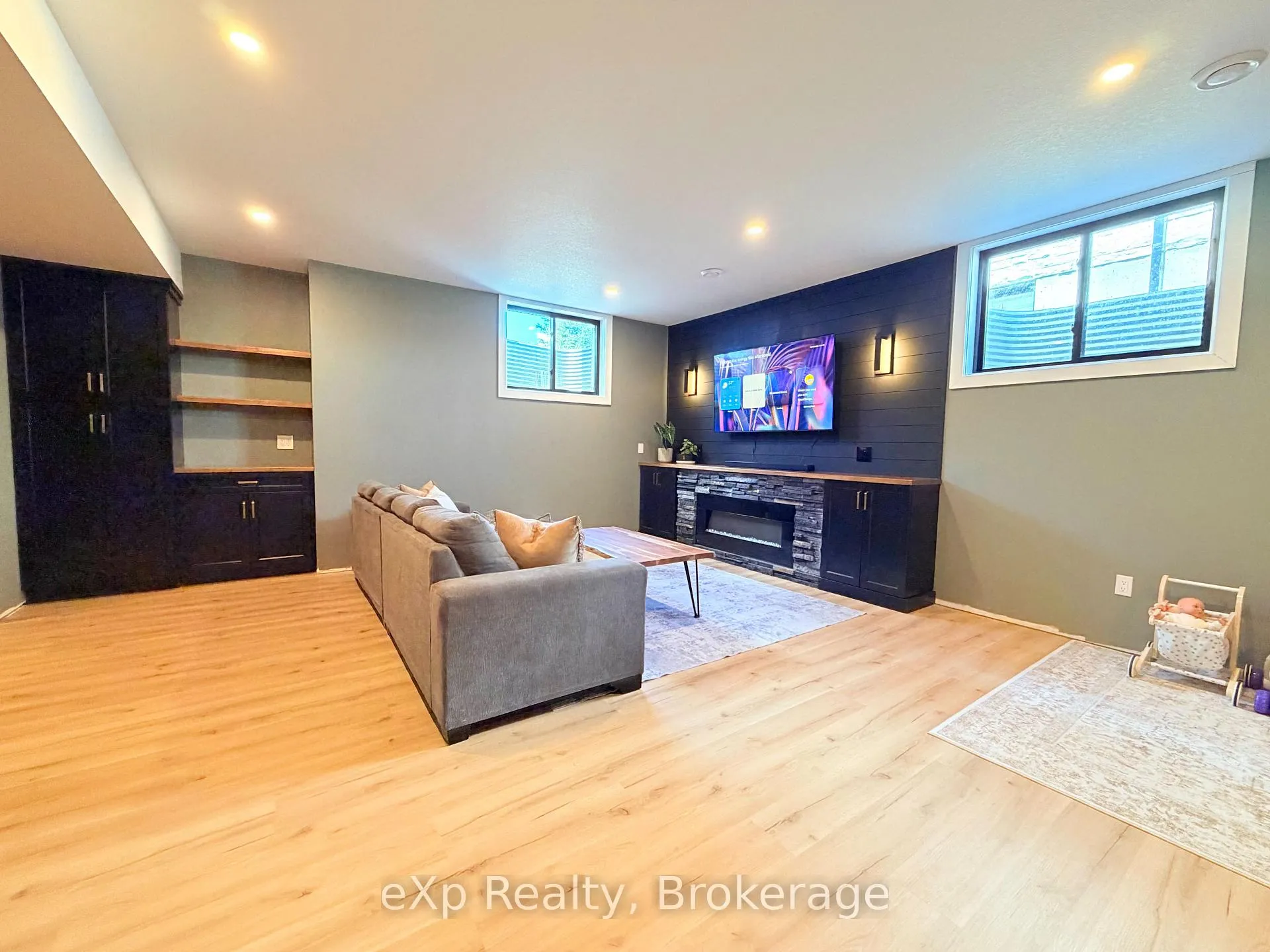 Photo 23 of 21 Devinwood Avenue, Brockton — HOMEH