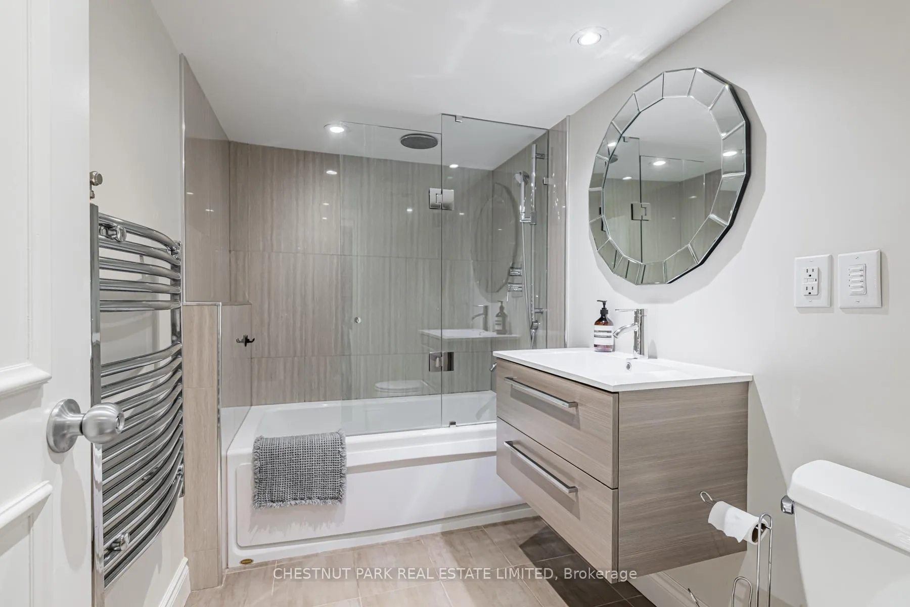 Photo 29 of 57 Billings Avenue, Toronto, Greenwood-Coxwell — HOMEH