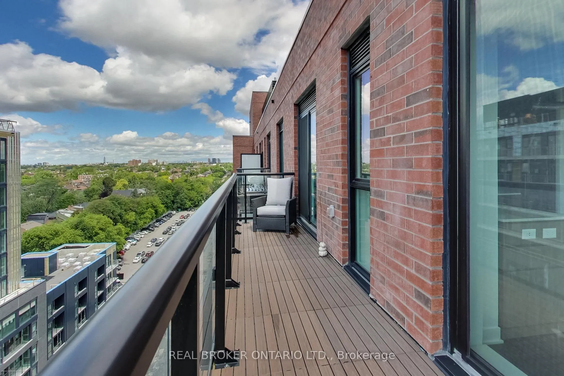 Photo 19 of Unit 1207, 185 Alberta Avenue, Toronto, Oakwood Village — HOMEH