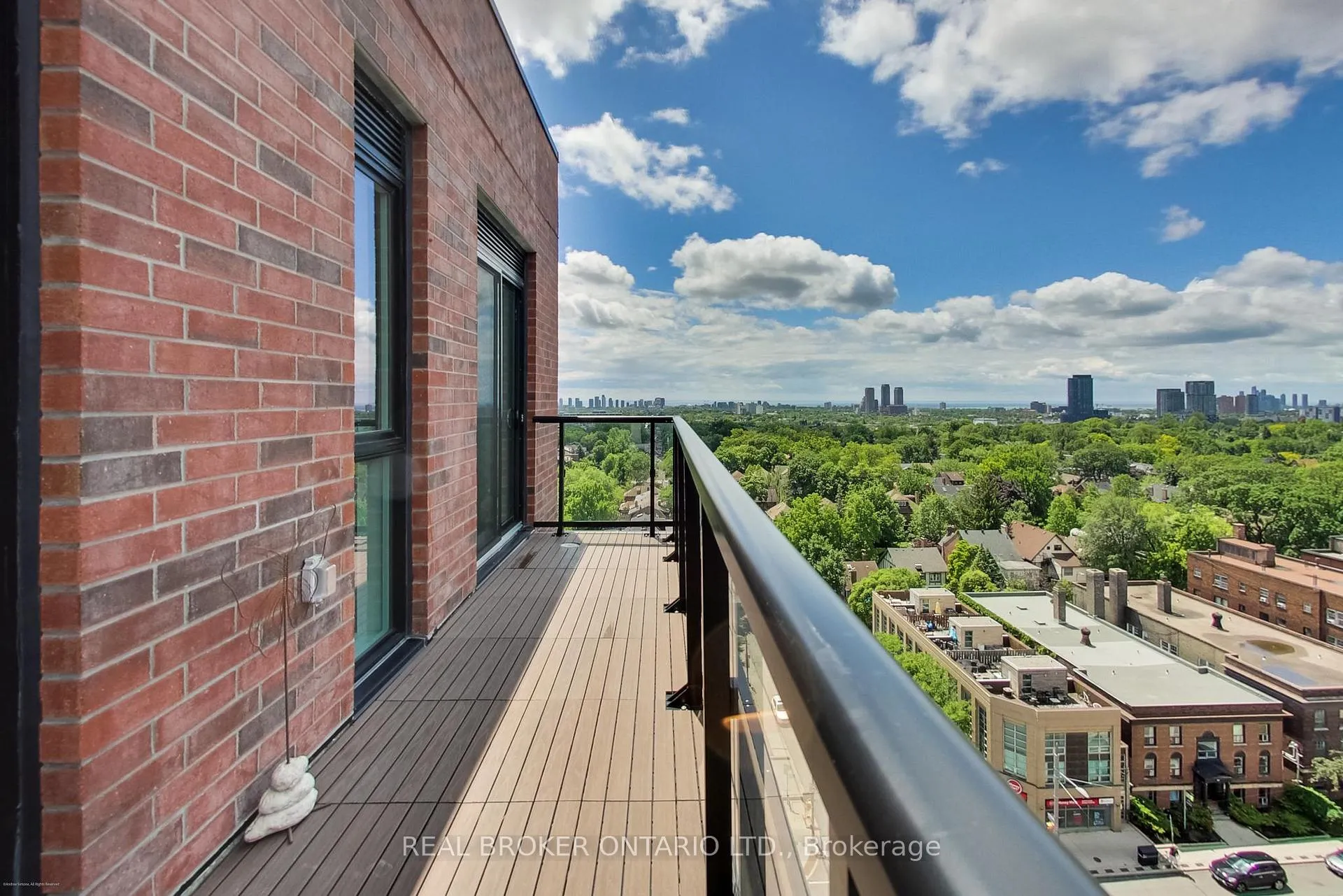 Photo 20 of Unit 1207, 185 Alberta Avenue, Toronto, Oakwood Village — HOMEH