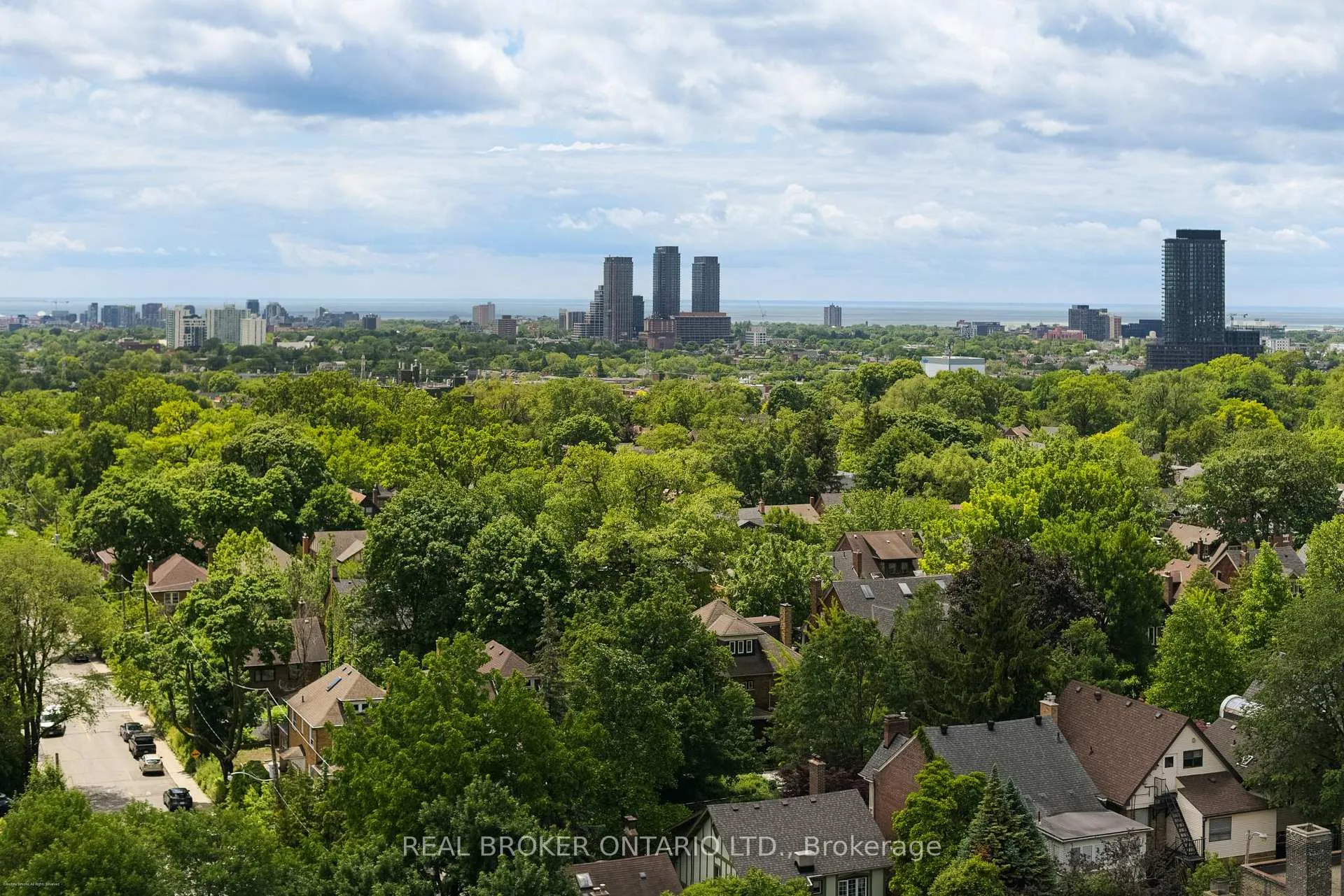 Photo 24 of Unit 1207, 185 Alberta Avenue, Toronto, Oakwood Village — HOMEH