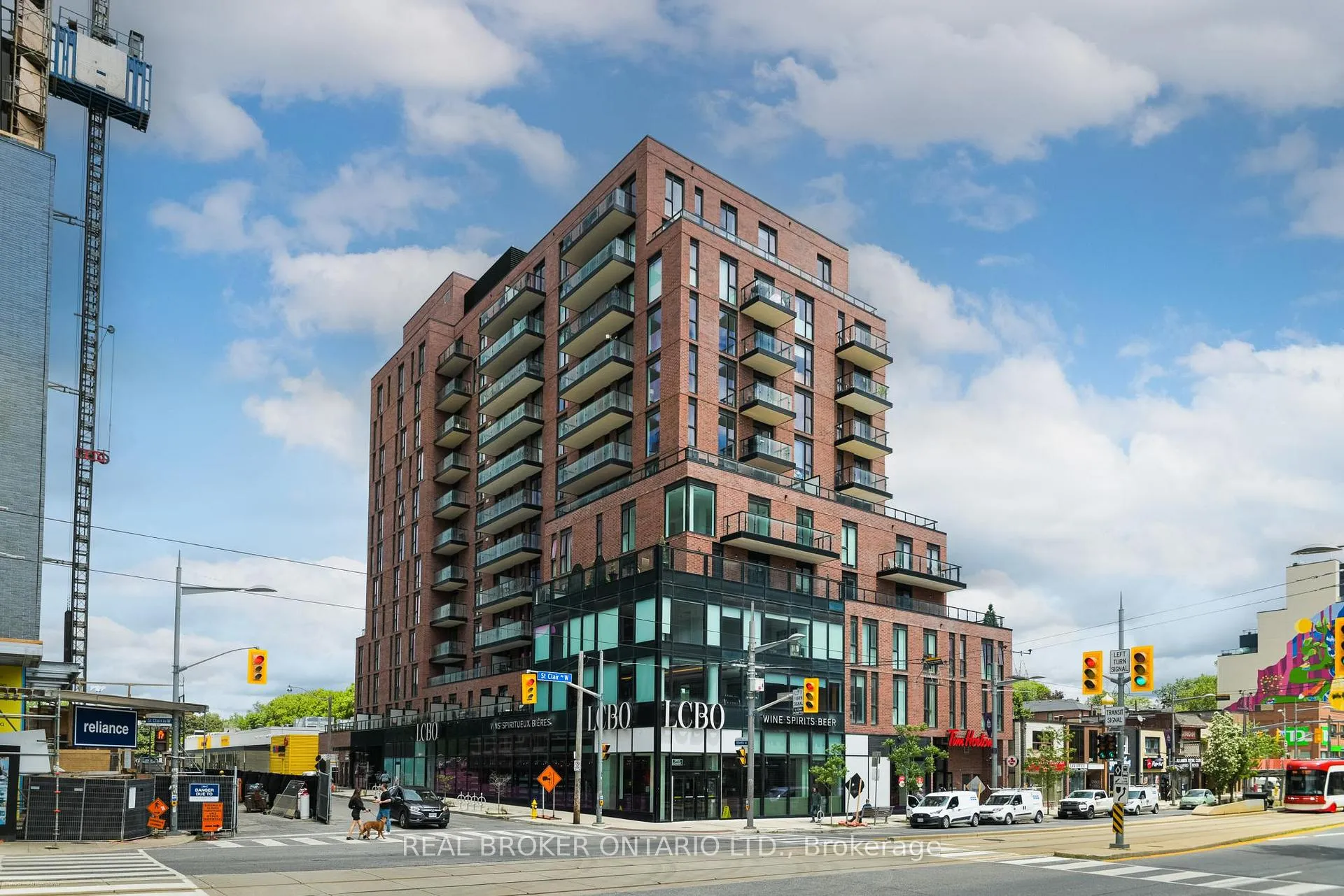 Photo 36 of Unit 1207, 185 Alberta Avenue, Toronto, Oakwood Village — HOMEH