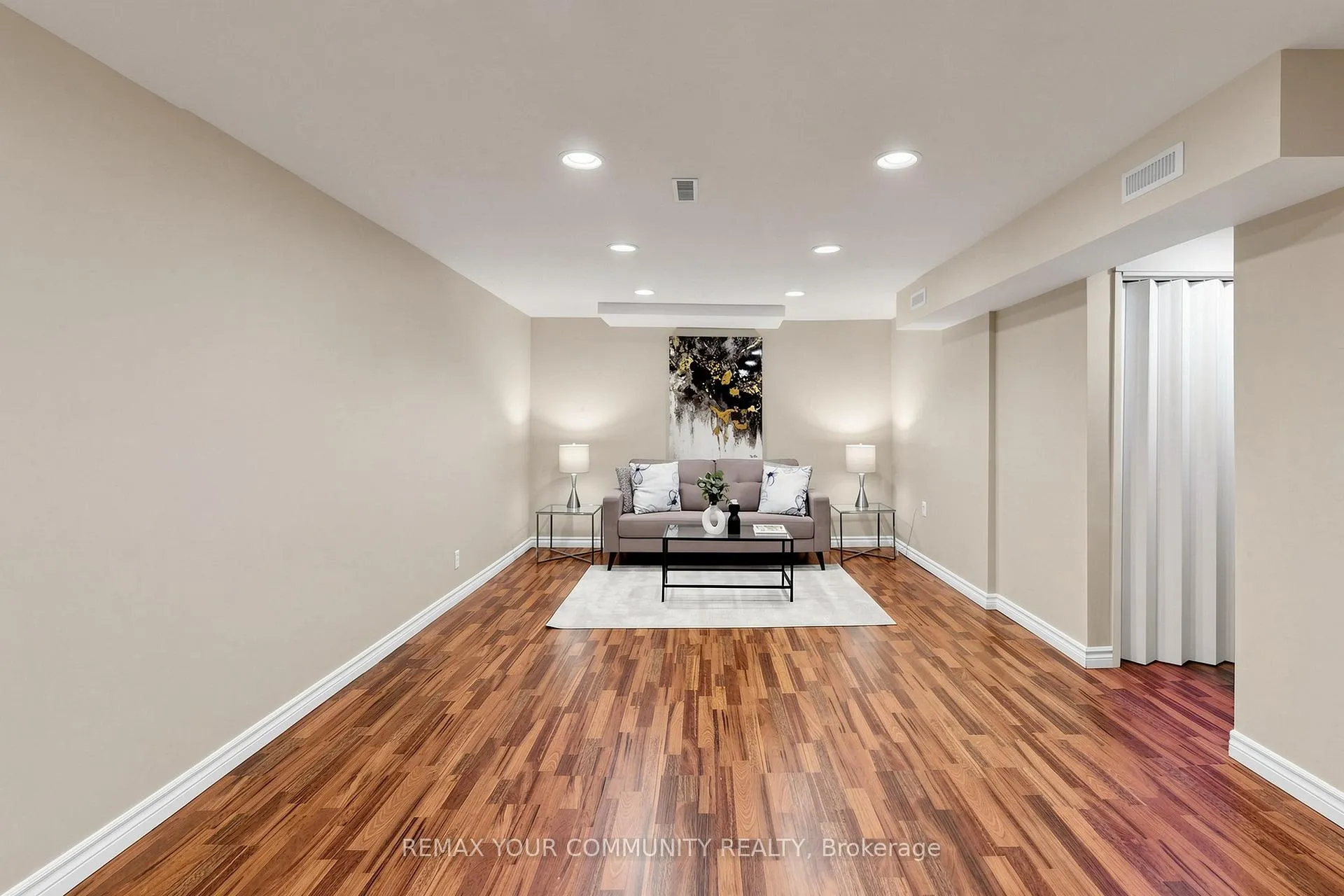 Photo 25 of 1746 Listowell Crescent, Pickering, Liverpool — HOMEH