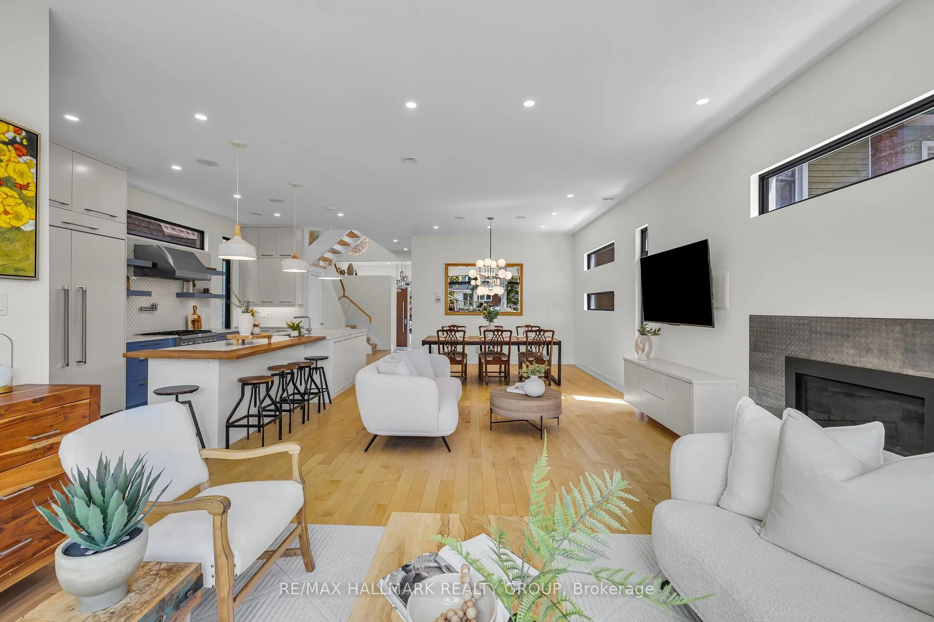 Photo 15 of 92 Grange Avenue, Ottawa, Ottawa West — HOMEH
