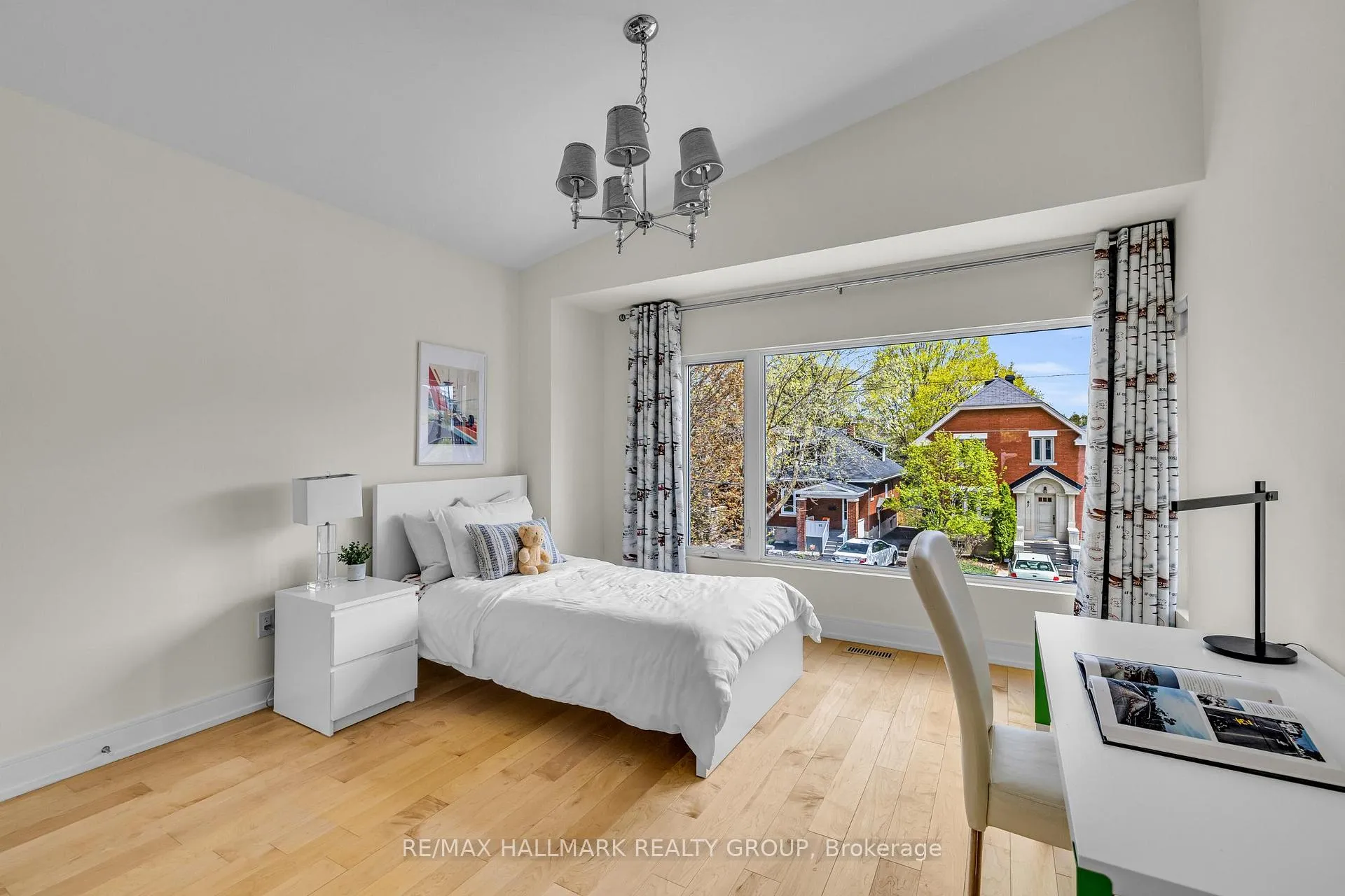 Photo 25 of 92 Grange Avenue, Ottawa, Ottawa West — HOMEH