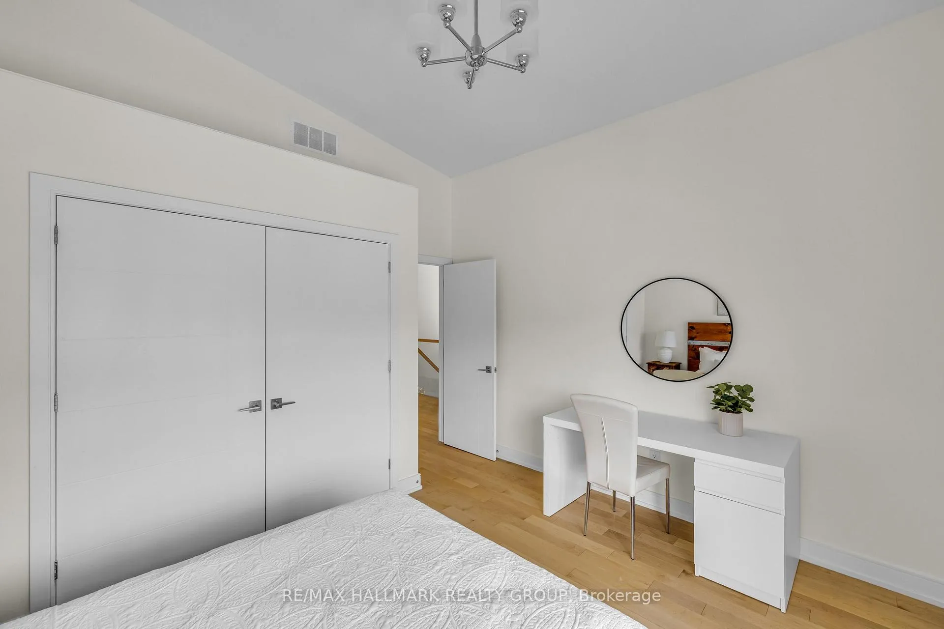 Photo 28 of 92 Grange Avenue, Ottawa, Ottawa West — HOMEH