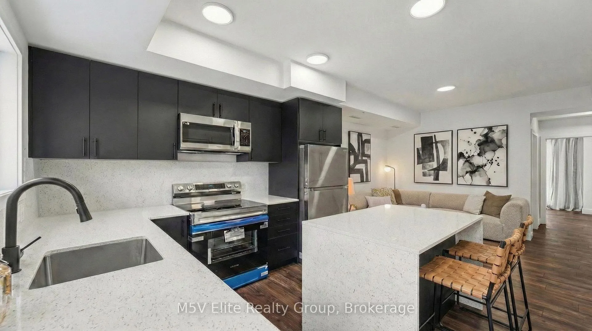 Photo 1 of Unit 318, 6638 Mcleod Road, Niagara Falls, Arad/Fallsview — HOMEH