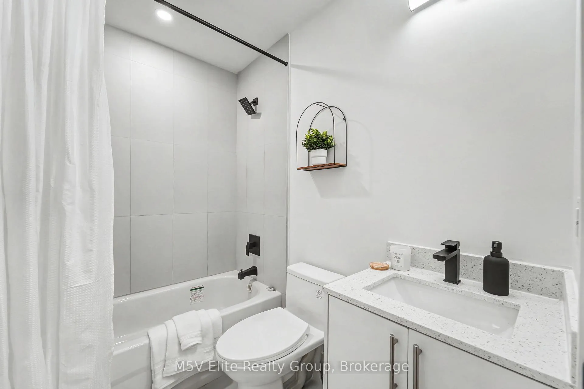 Photo 14 of Unit 318, 6638 Mcleod Road, Niagara Falls, Arad/Fallsview — HOMEH