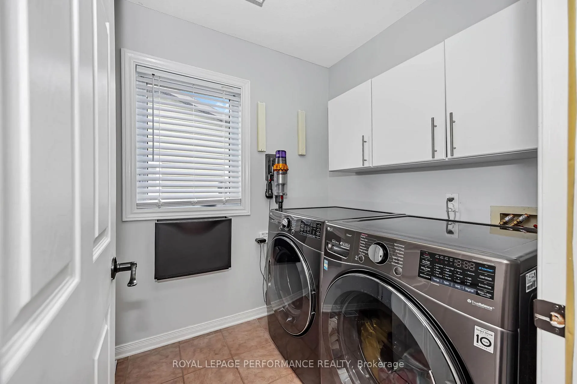 Photo 17 of 1705 Belcourt Boulevard, Ottawa, Orleans/Sunridge — HOMEH
