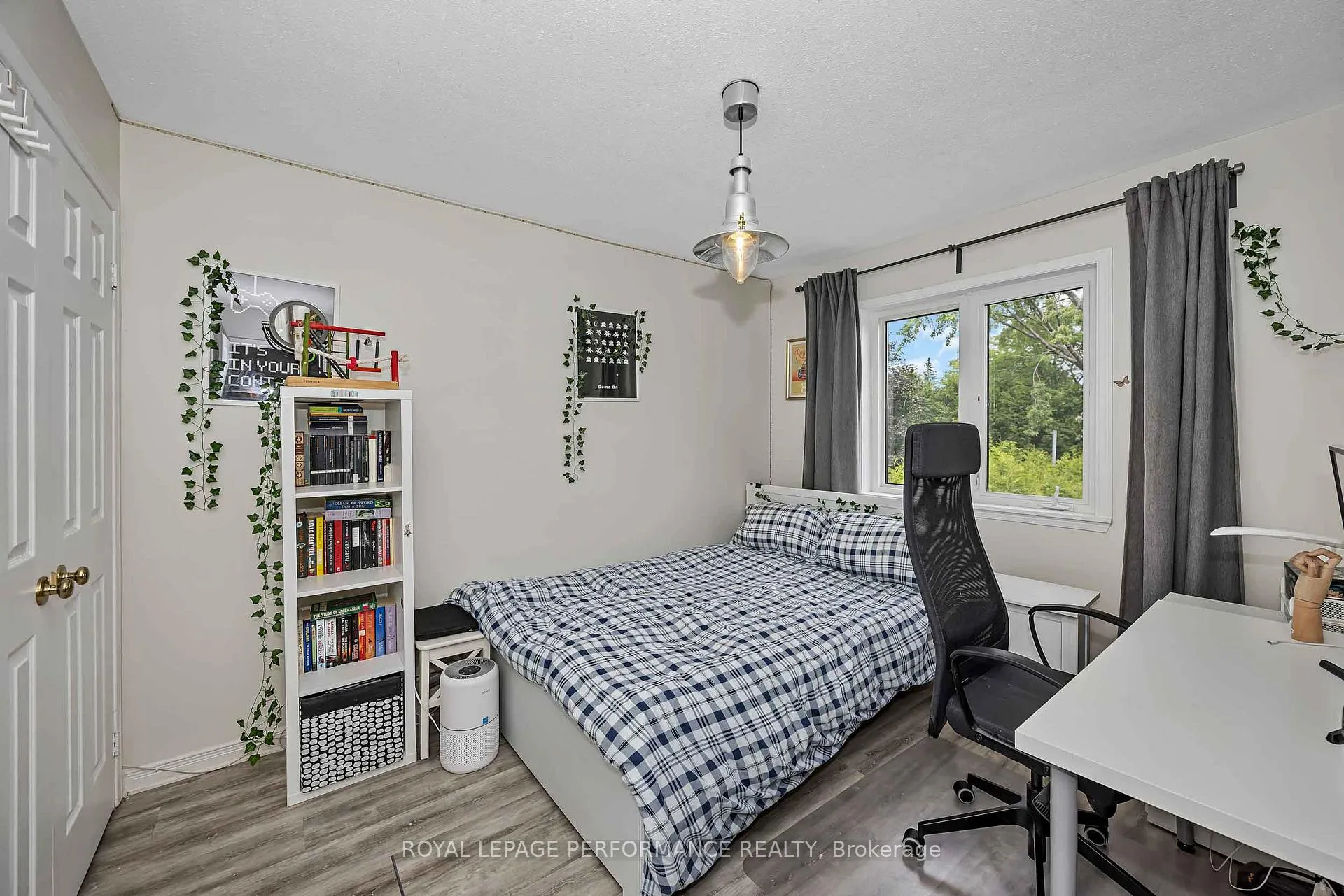 Photo 25 of 1705 Belcourt Boulevard, Ottawa, Orleans/Sunridge — HOMEH