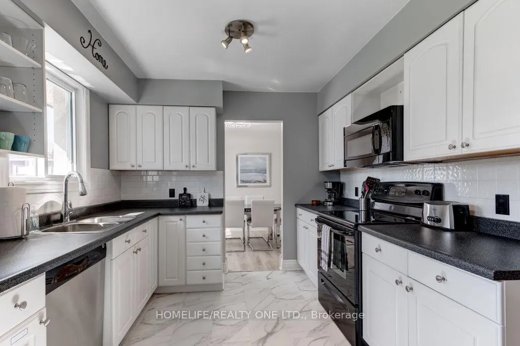 Photo 13 of 329 Lakeshore Road, Brighton — HOMEH