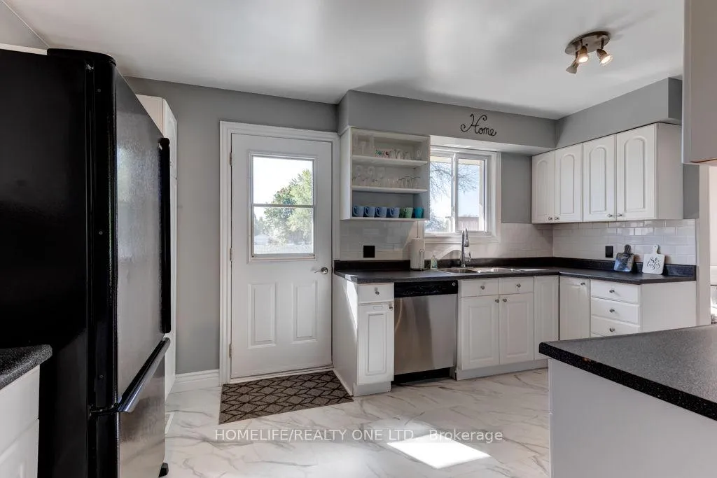 Photo 14 of 329 Lakeshore Road, Brighton — HOMEH