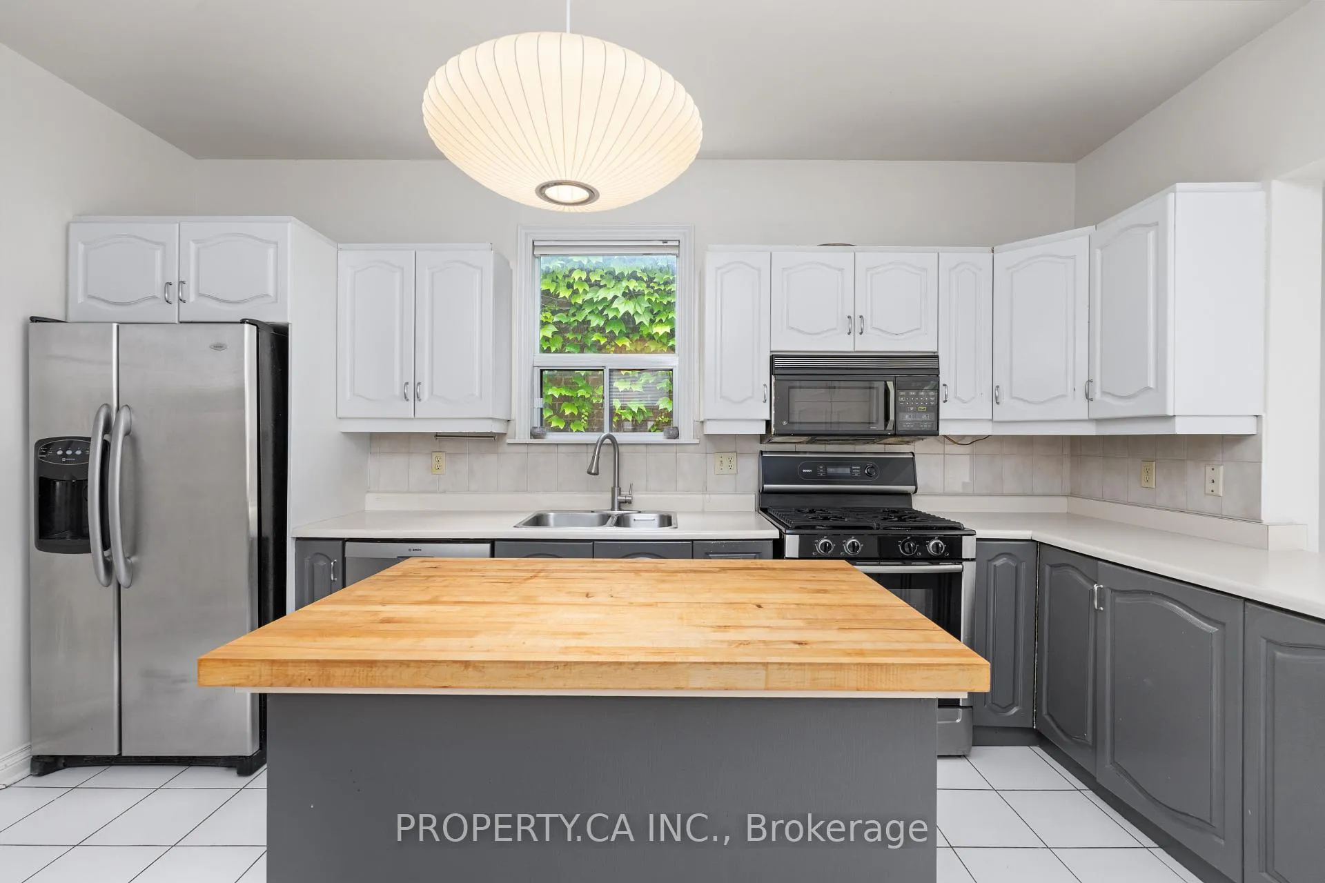 Photo 11 of 233 Clinton Street, Toronto, Palmerston-Little Italy — HOMEH